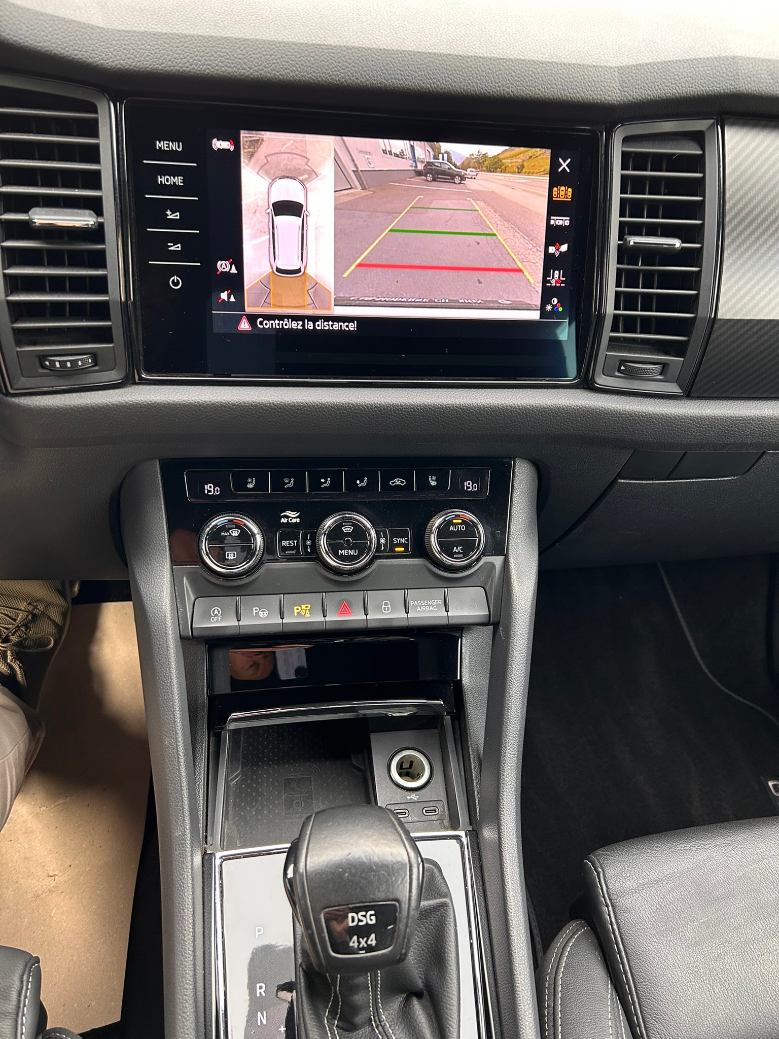 SKODA Kodiaq 2.0 TSI 4x4 Sport Line - 14