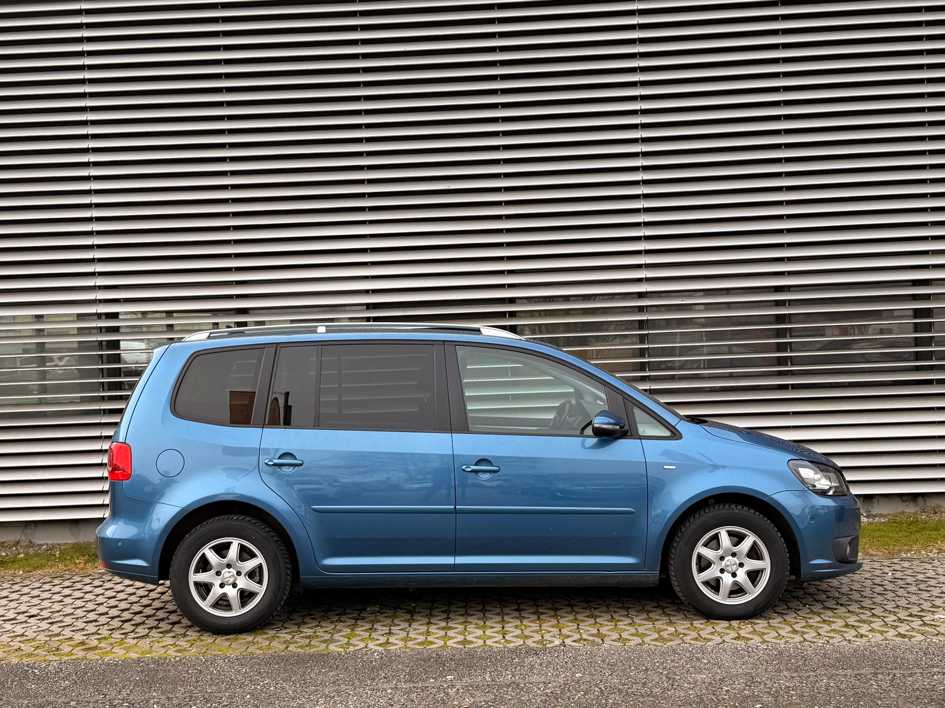 VW Touran 1.6 TDI BMT Comfortline DSG - 2