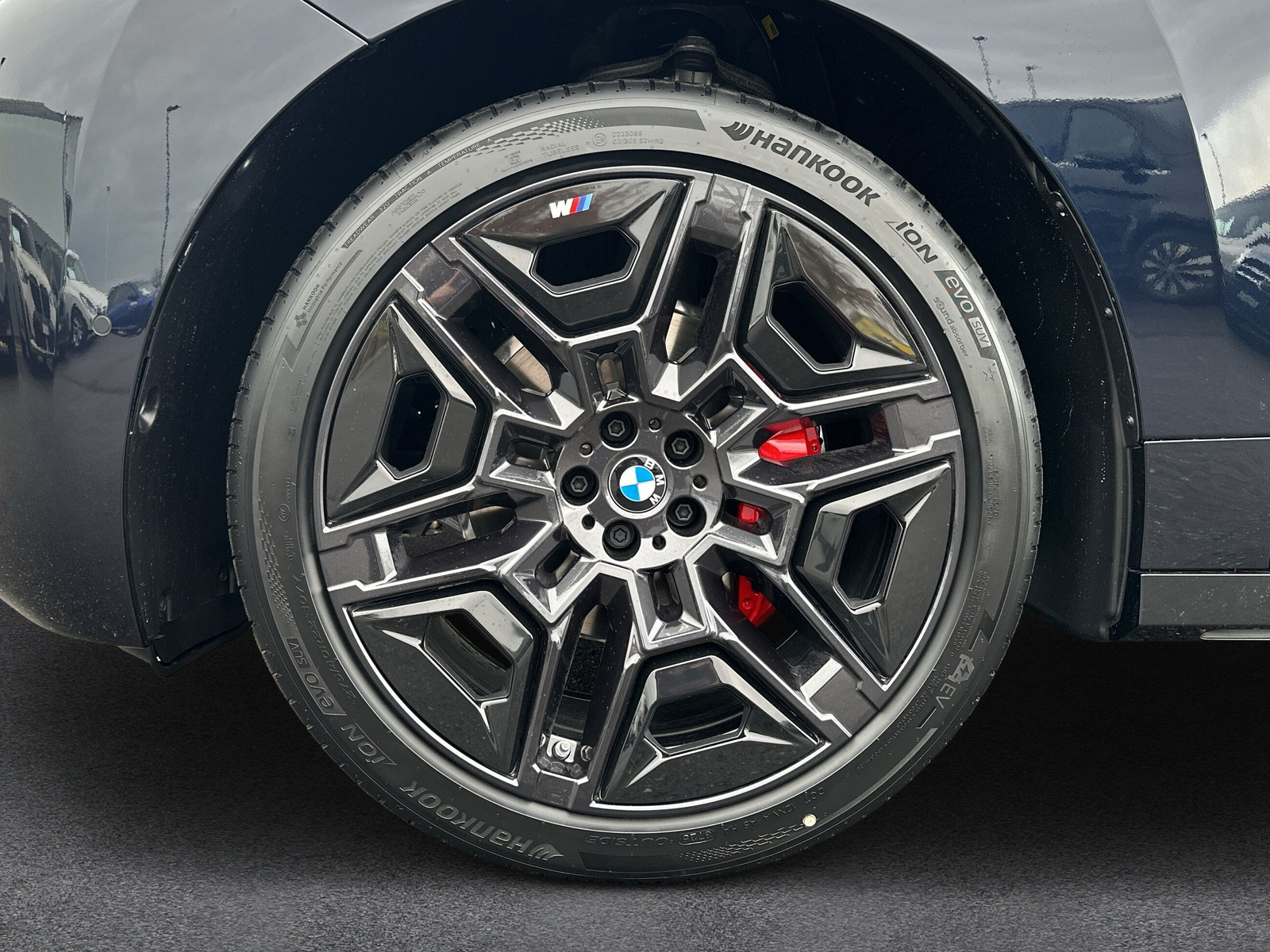 BMW iX xDrive60 M Sport Pro - 9