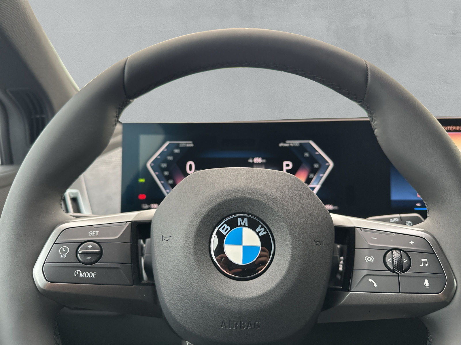 BMW iX xDrive60 M Sport Pro - 18