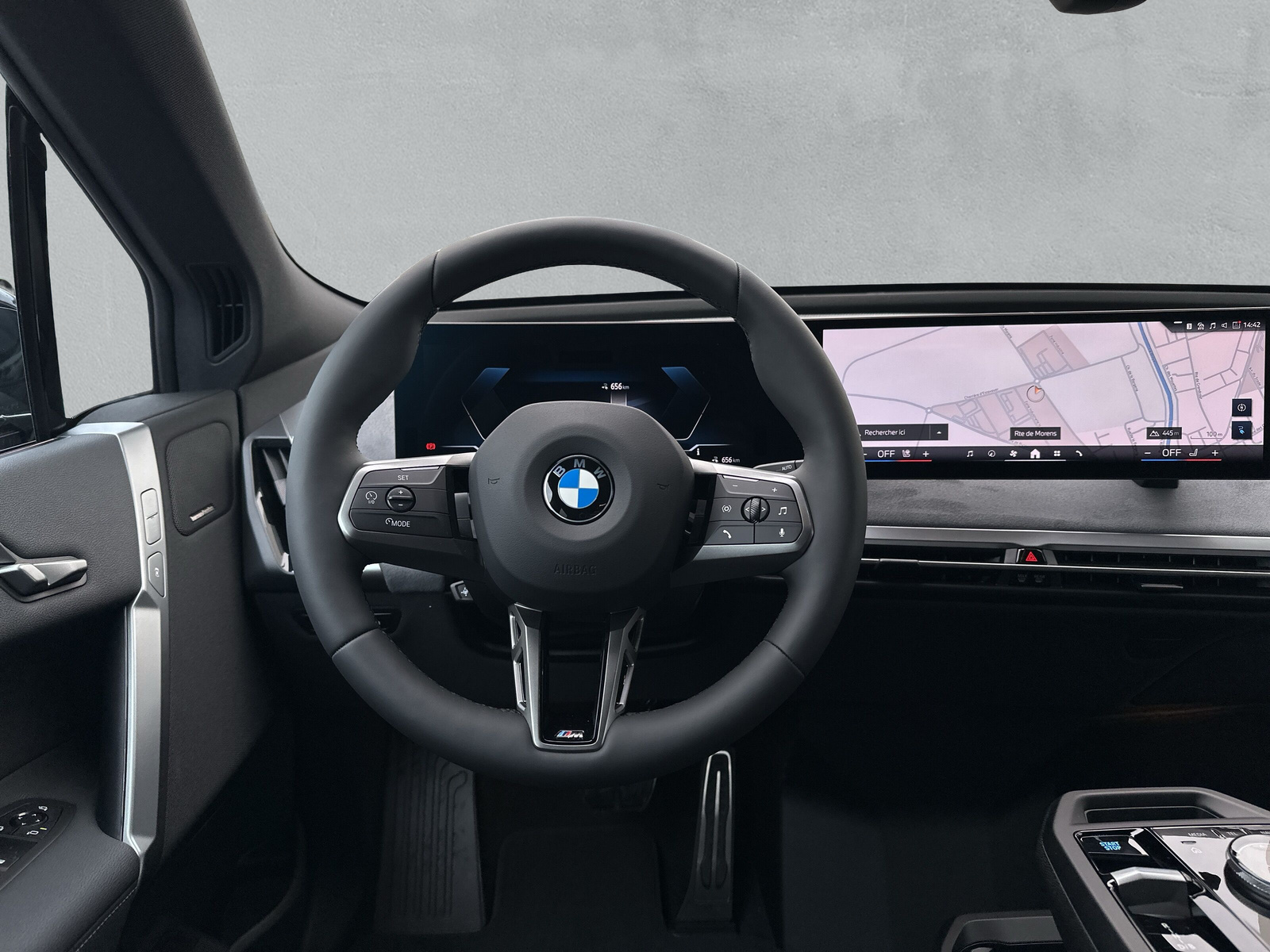 BMW iX xDrive60 M Sport Pro - 16