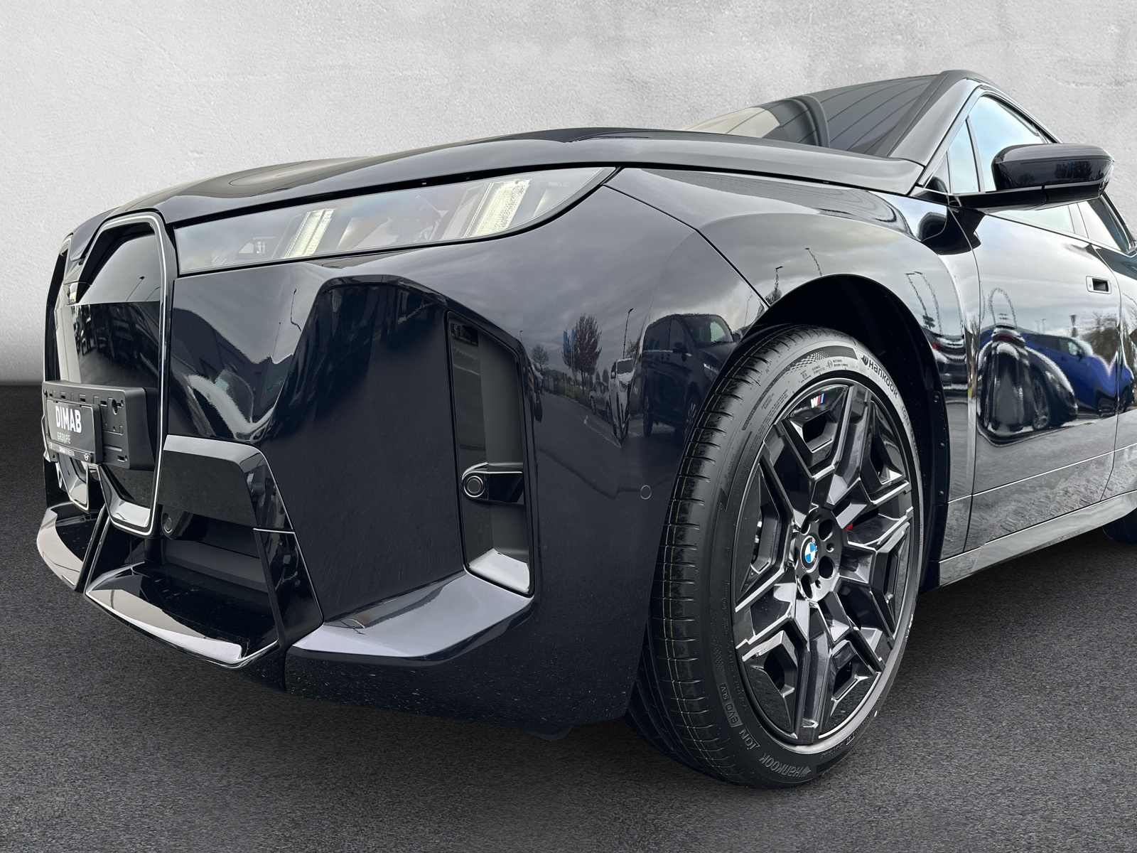 BMW iX xDrive60 M Sport Pro - 8