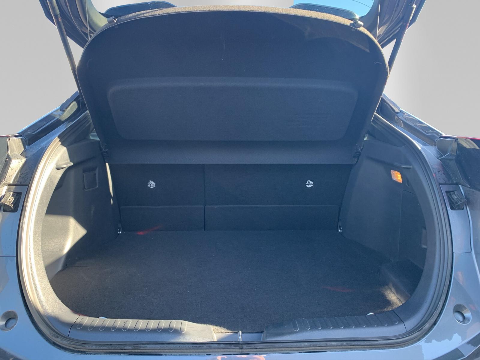 TOYOTA C-HR 2.0 PHEV Swiss Edition - 12