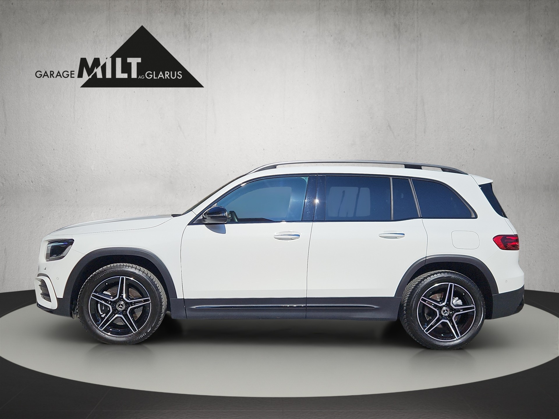 MERCEDES-BENZ GLB 220 AMG Line 4matic - 7