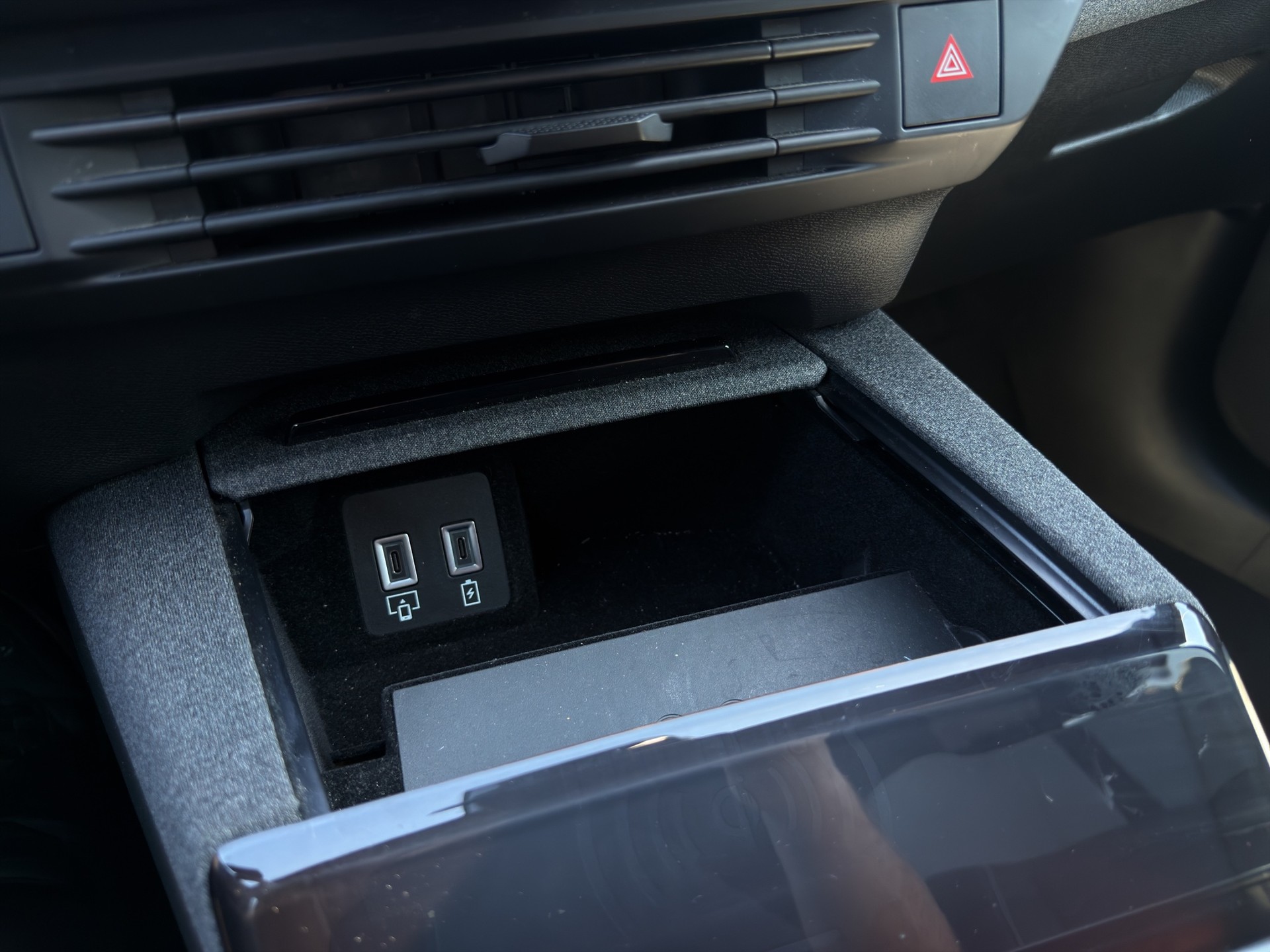 OPEL Grandland 1.2 MHEV GS eDCT - 48