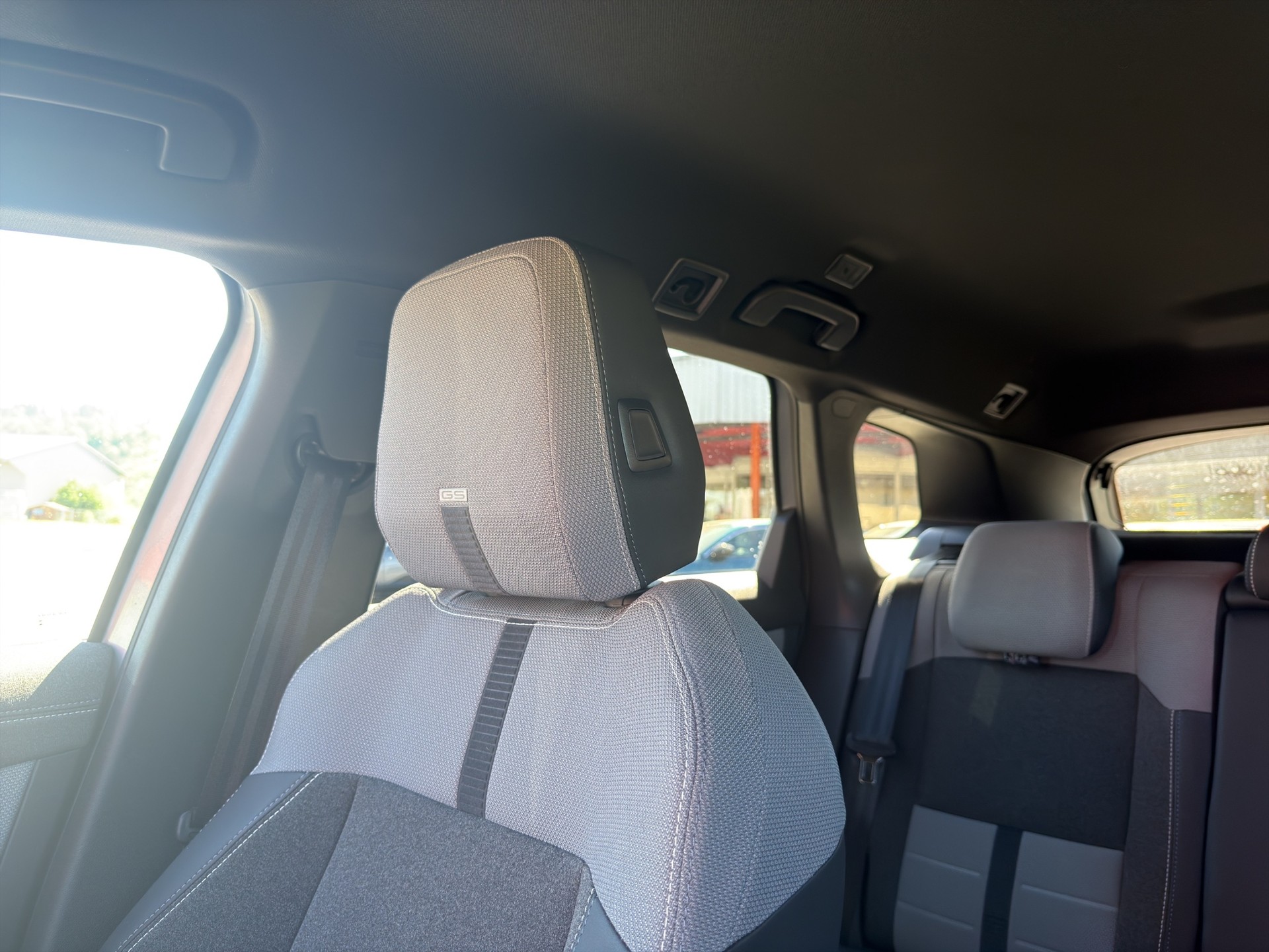 OPEL Grandland 1.2 MHEV GS eDCT - 41