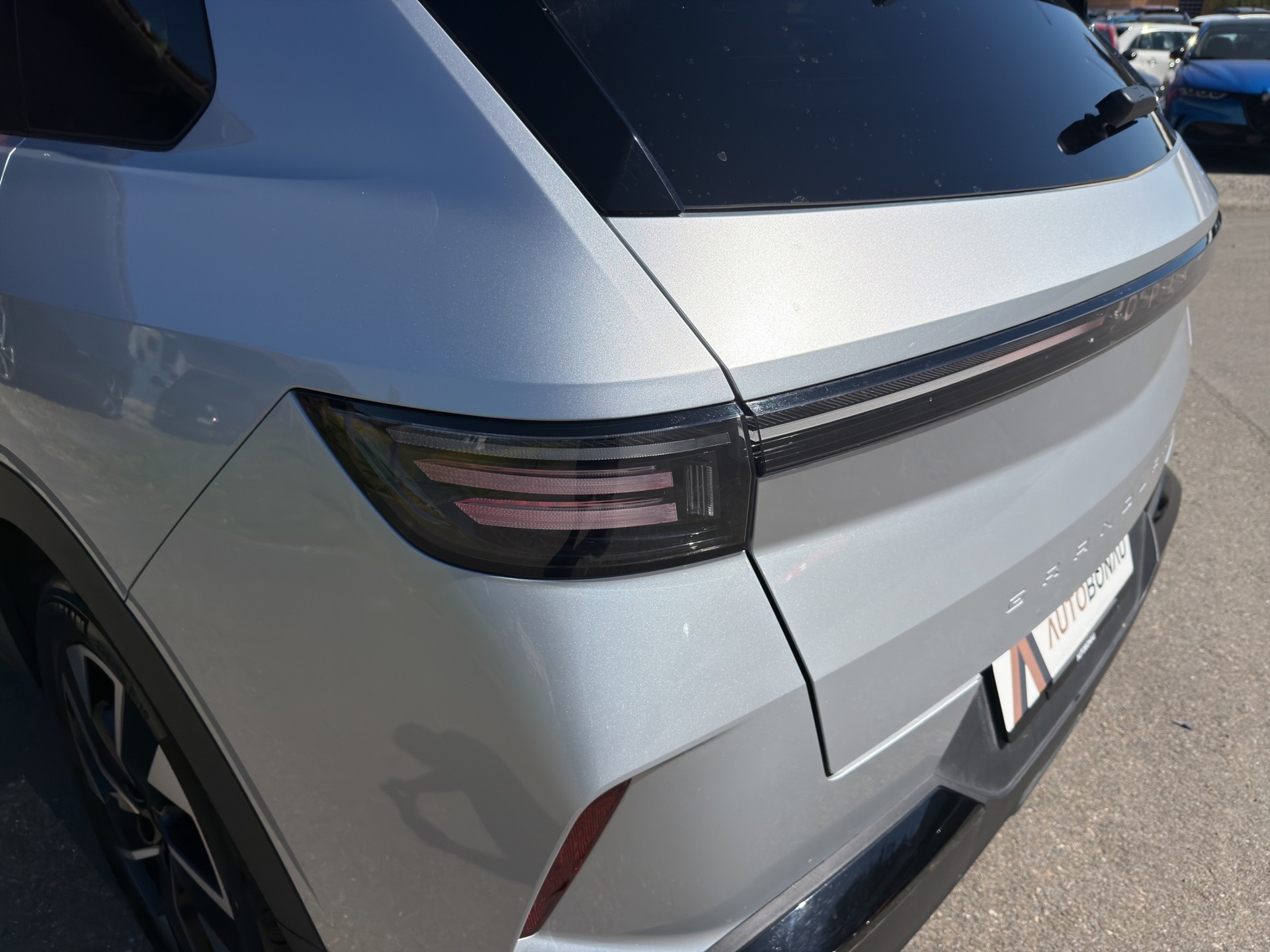 OPEL Grandland 1.2 MHEV GS eDCT - 28