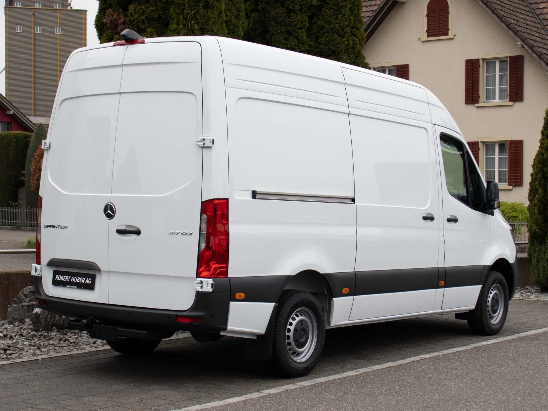 MERCEDES-BENZ Sprinter 317 CDI Kasten PRO Hochdach Standard - 4