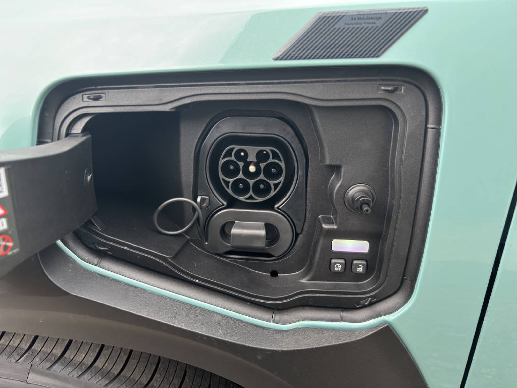 RENAULT R4 E-Tech Comfort Range iconic - 13