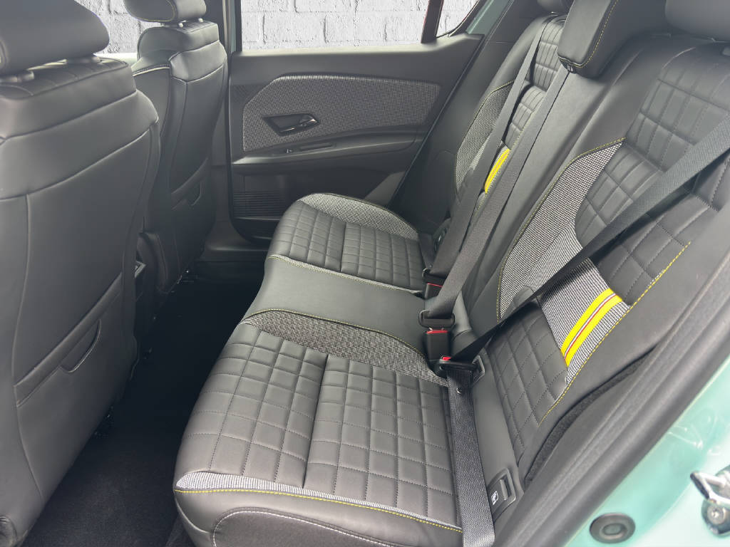 RENAULT R4 E-Tech Comfort Range iconic - 11