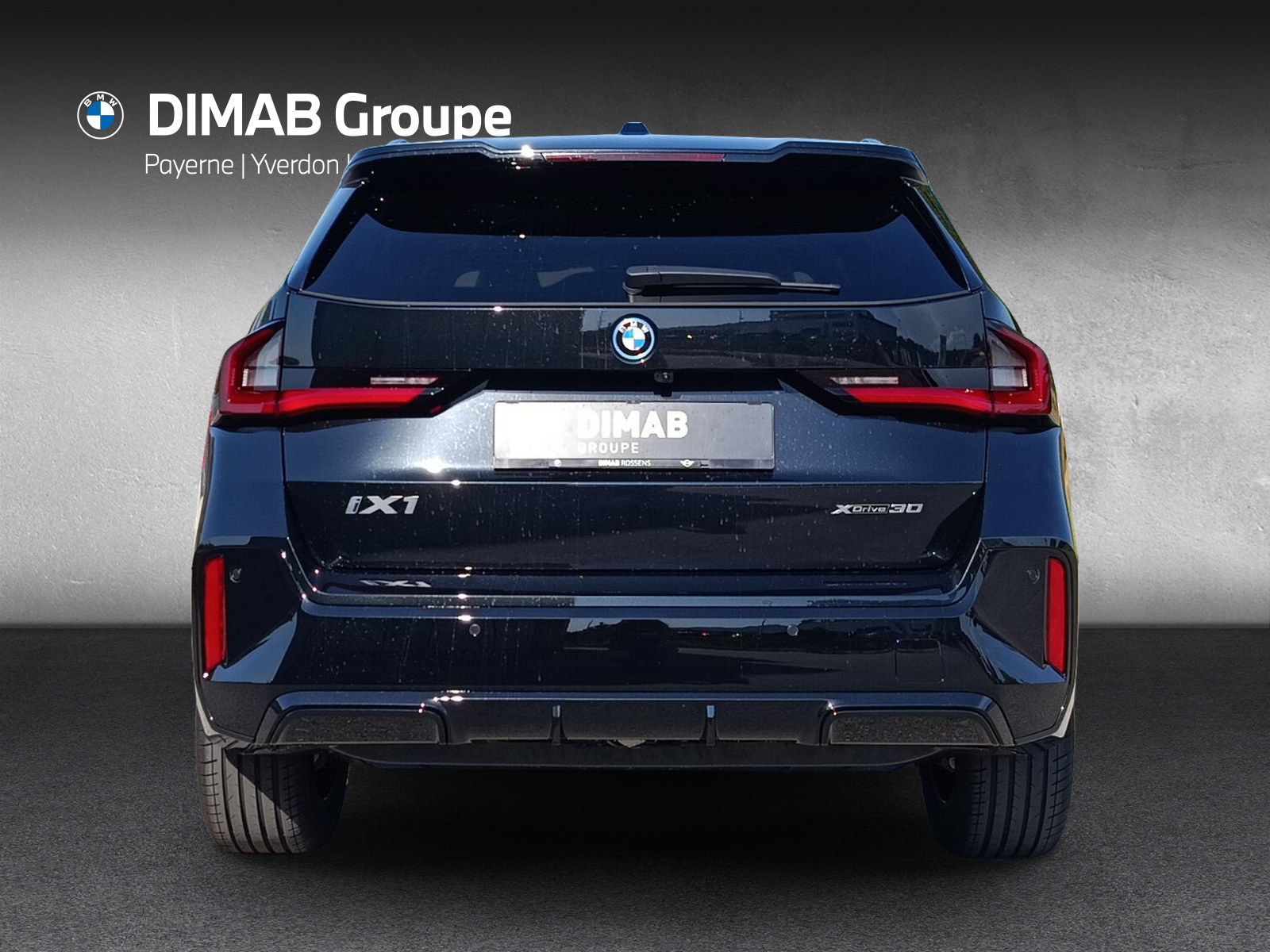 BMW iX1 xDrive 30 M Sport - 4