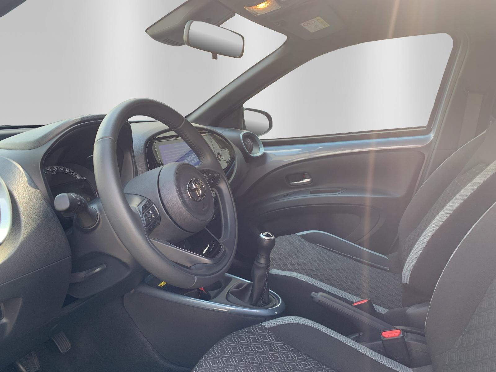 TOYOTA Aygo X 1.0 VVT-i Trend - 11