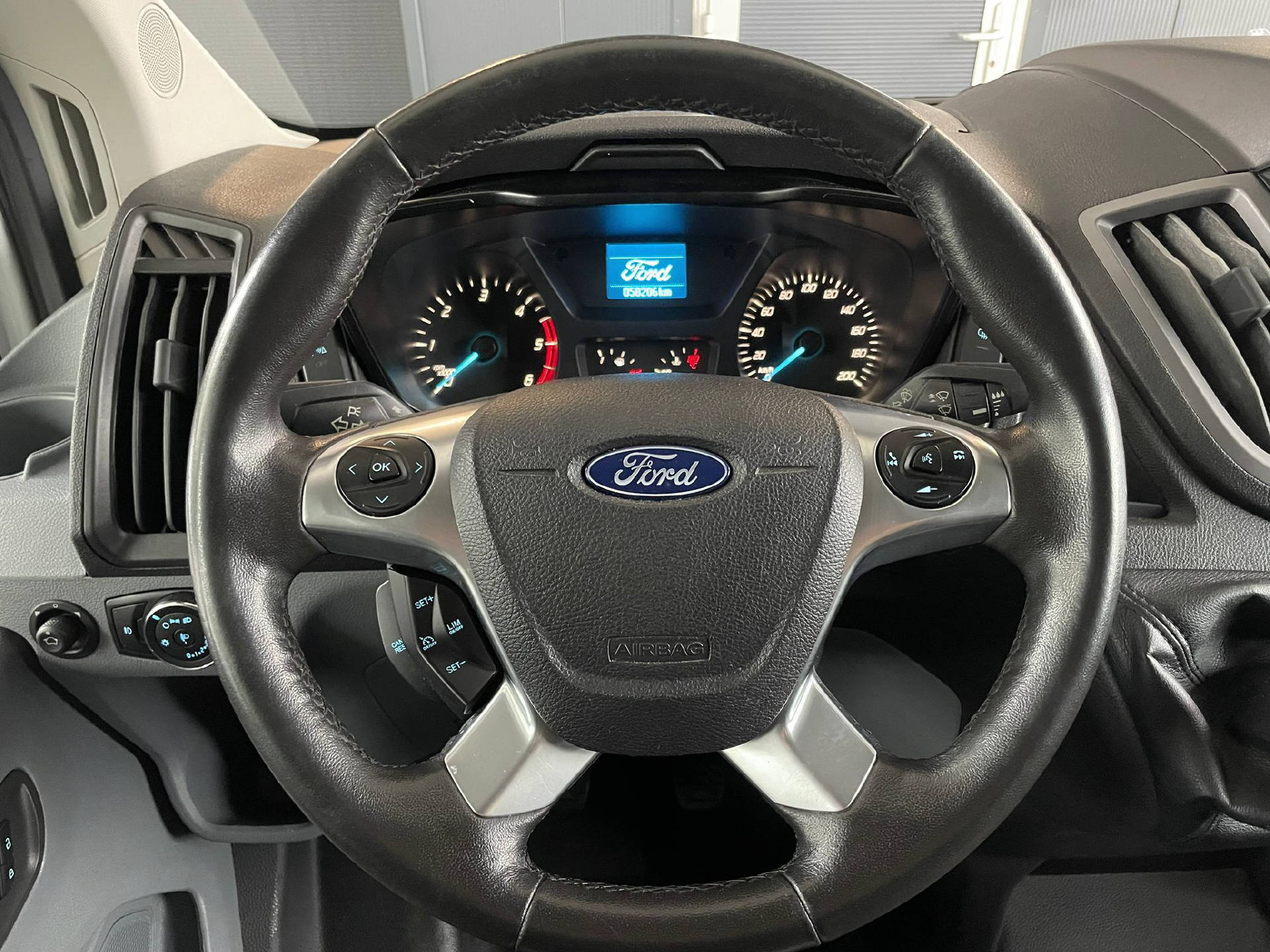 FORD Transit Van 350 L3H2 2.0 TDCi 130 Trend-8