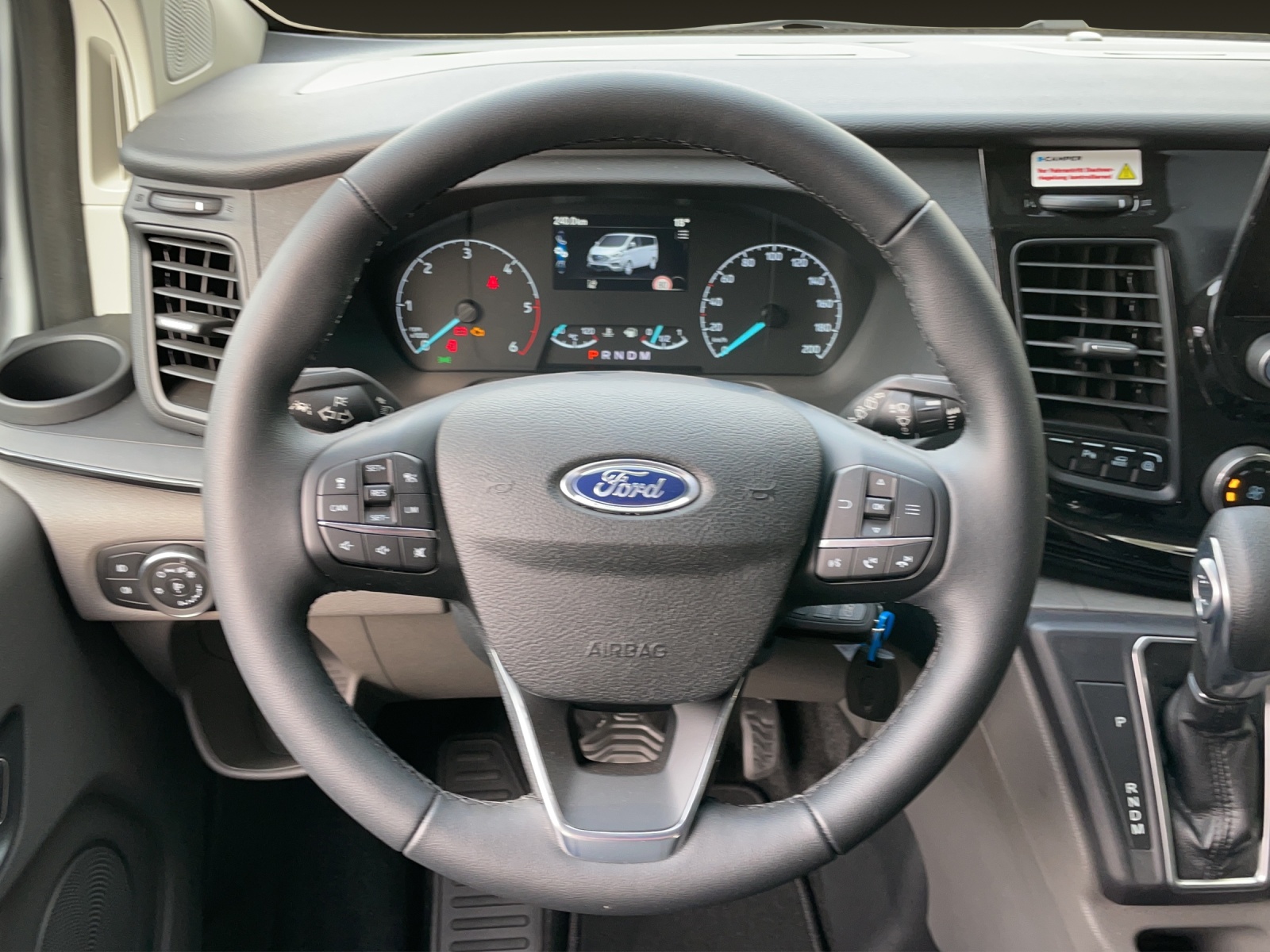 FORD Tourneo Custom Bus 320 L1 2.0 TDCi 185 Camper Trend Swiss Edition - 8