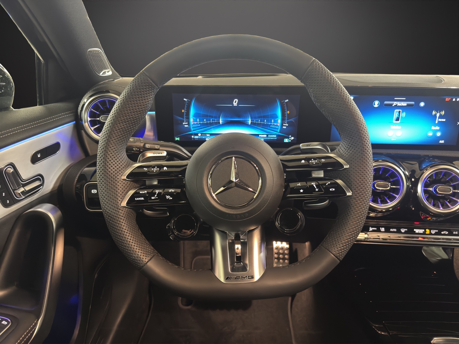 MERCEDES-BENZ A AMG 35 4Matic 8G-DCT - 14