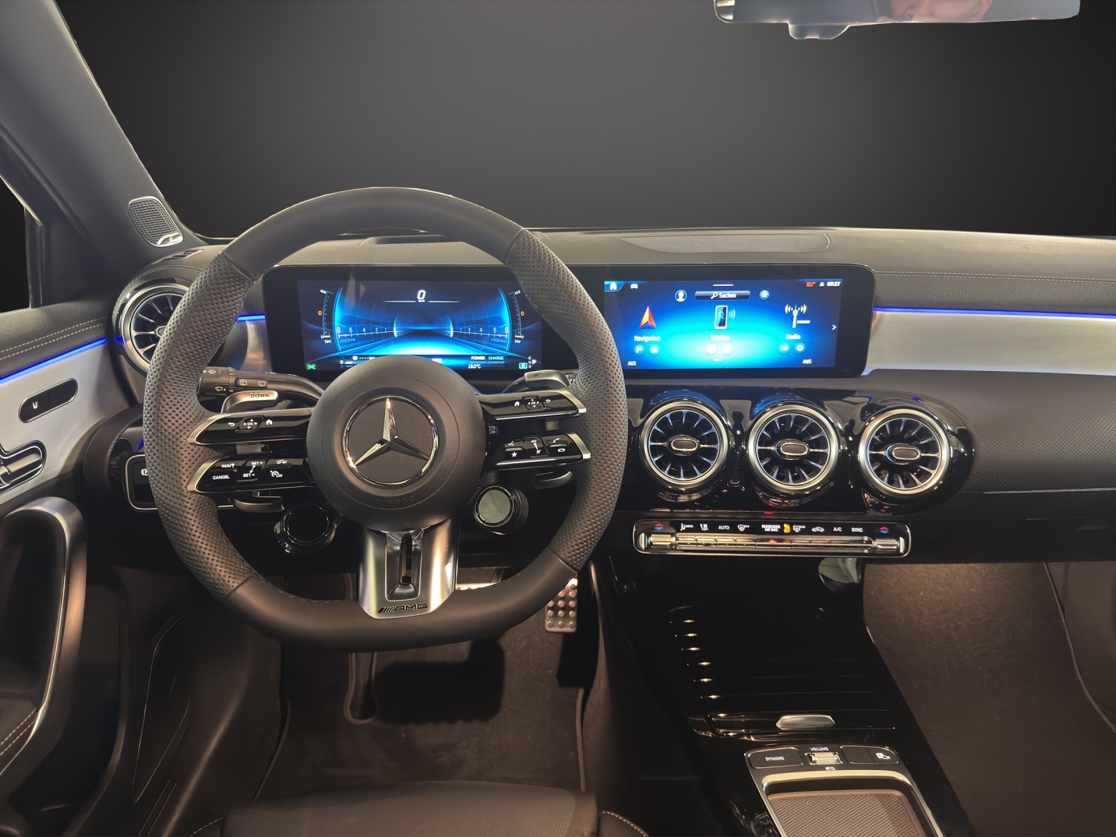 MERCEDES-BENZ A AMG 35 4Matic 8G-DCT - 13