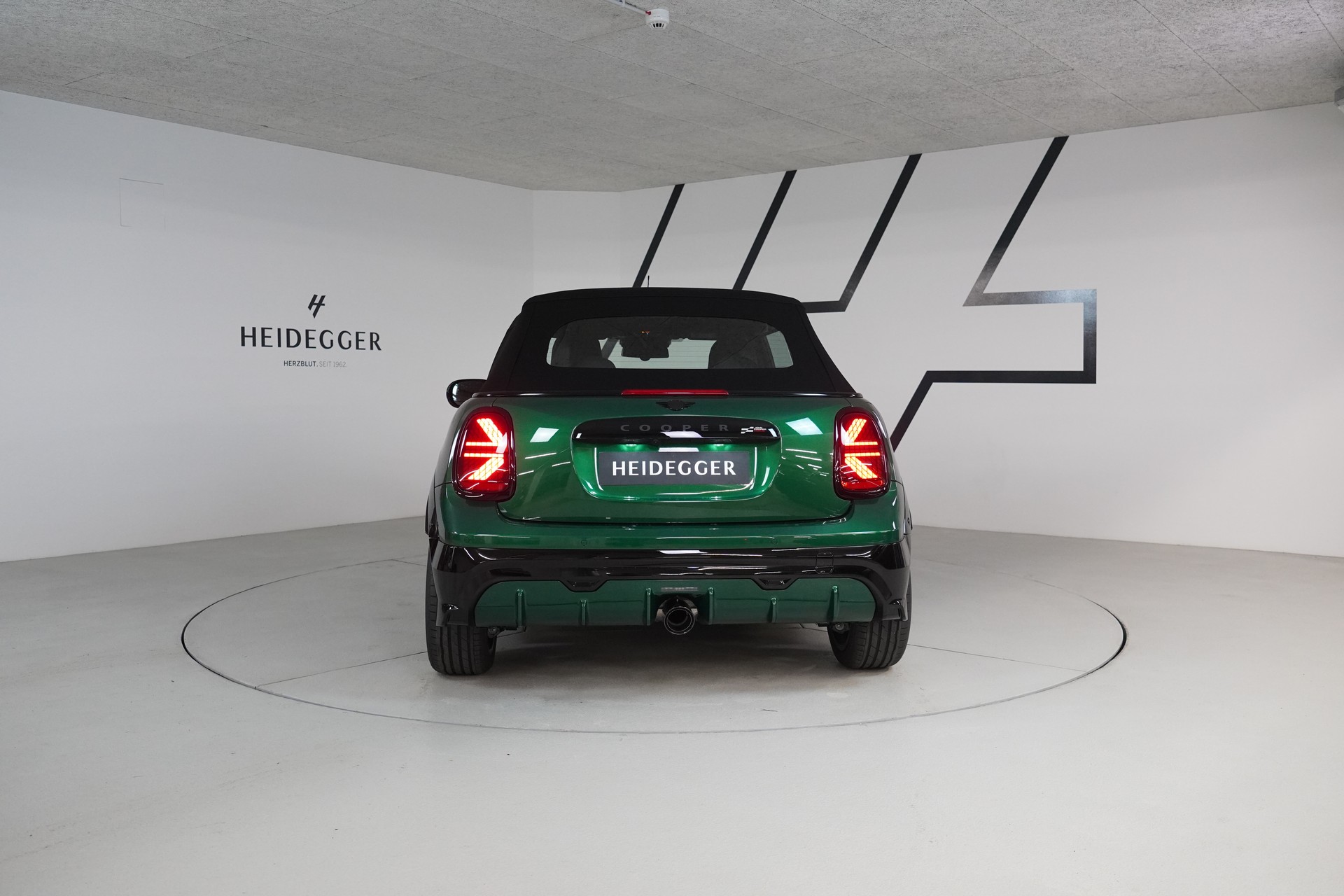 MINI Cooper John Cooper Works Cabriolet DKG - 6