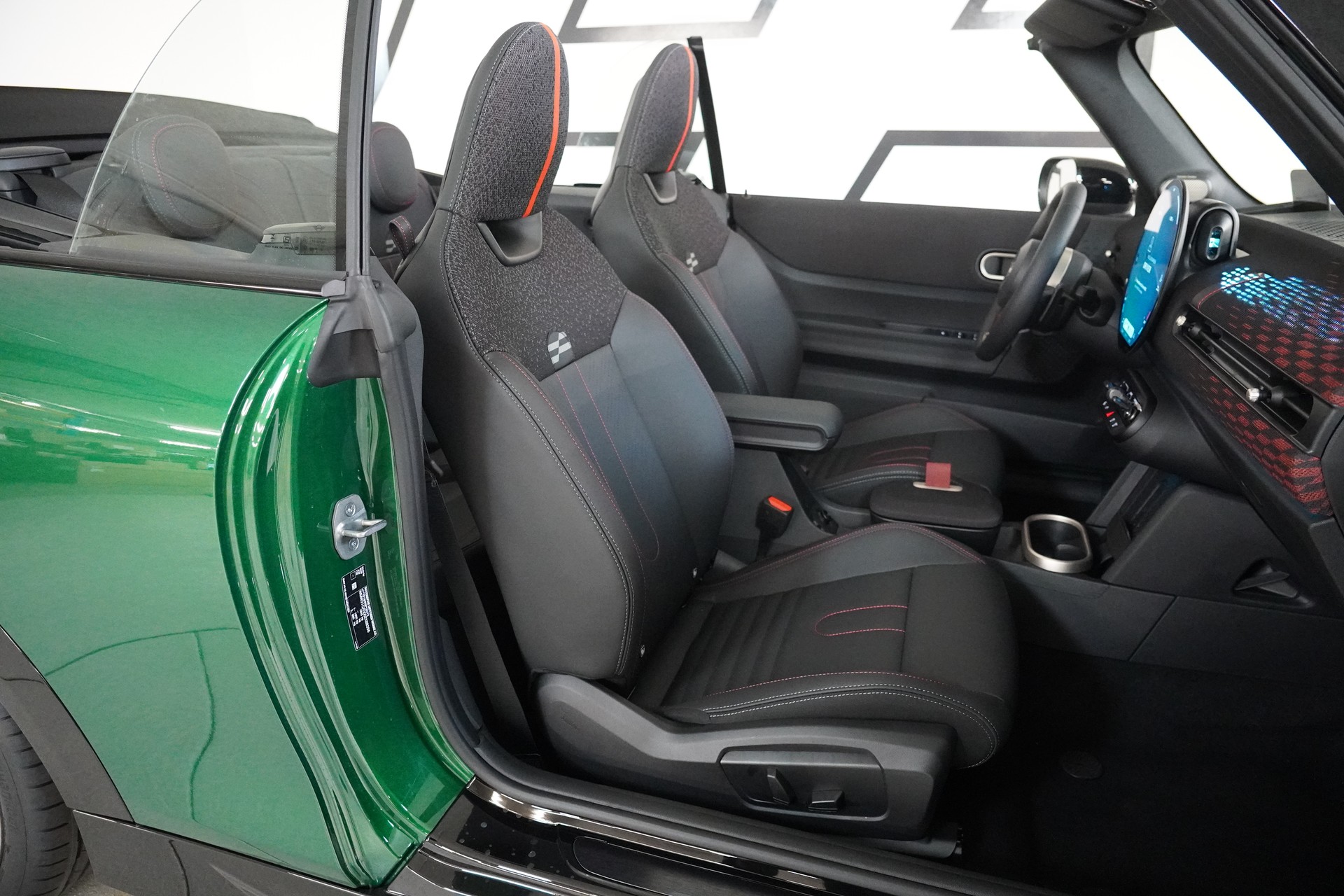 MINI Cooper John Cooper Works Cabriolet DKG - 23