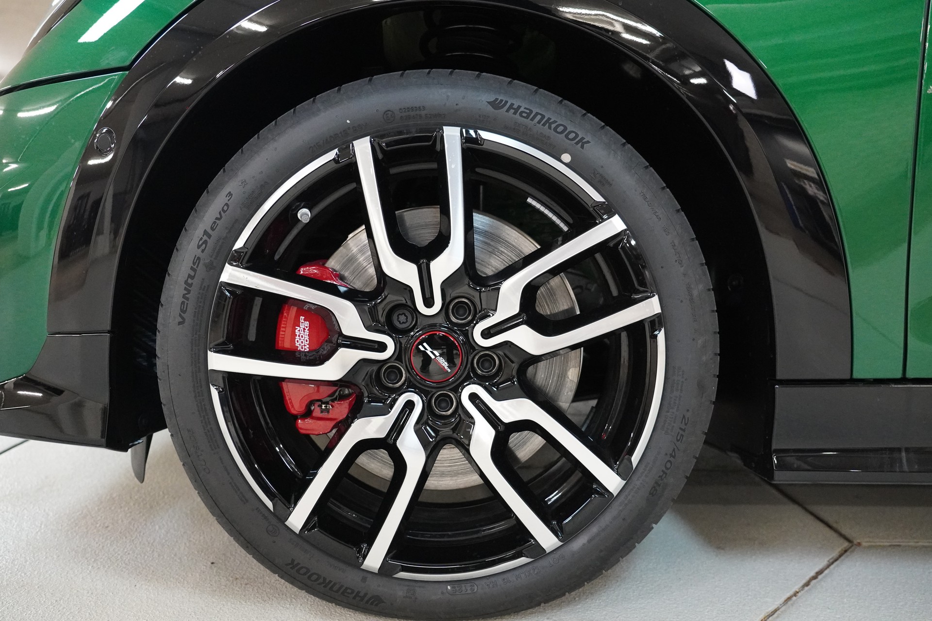 MINI Cooper John Cooper Works Cabriolet DKG - 18