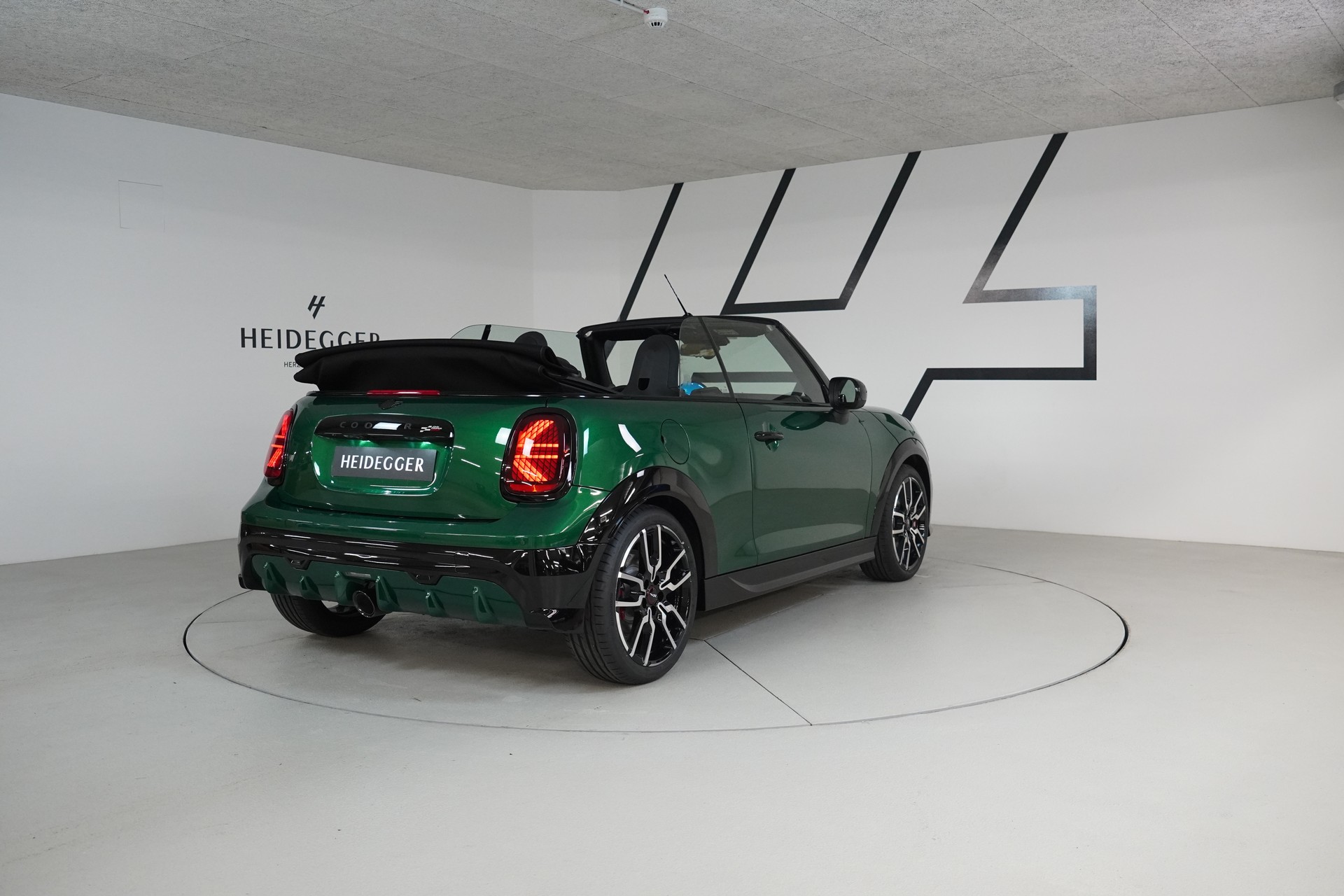 MINI Cooper John Cooper Works Cabriolet DKG - 15