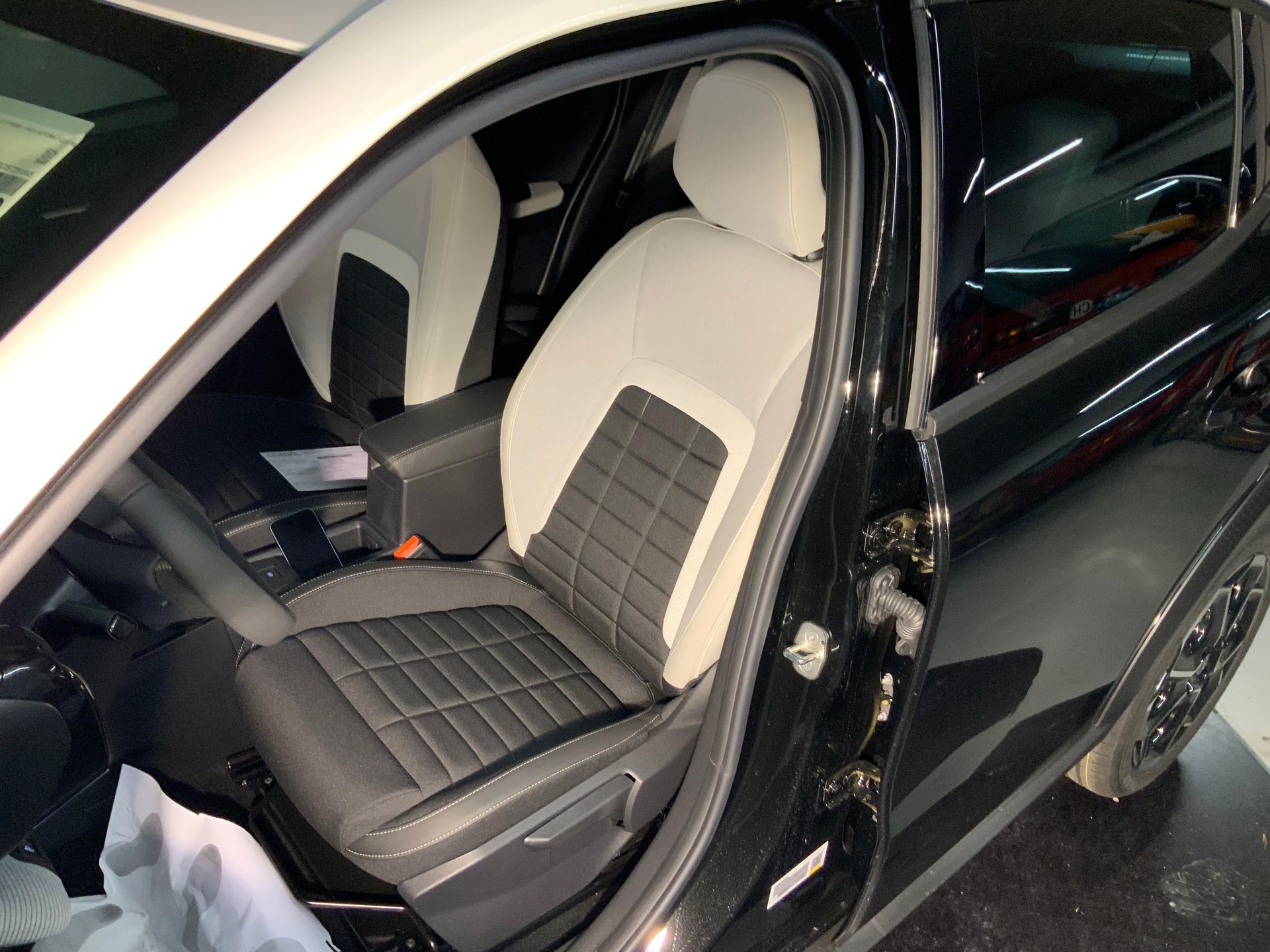 CITROEN C3 1.2 Hybrid Max - 10