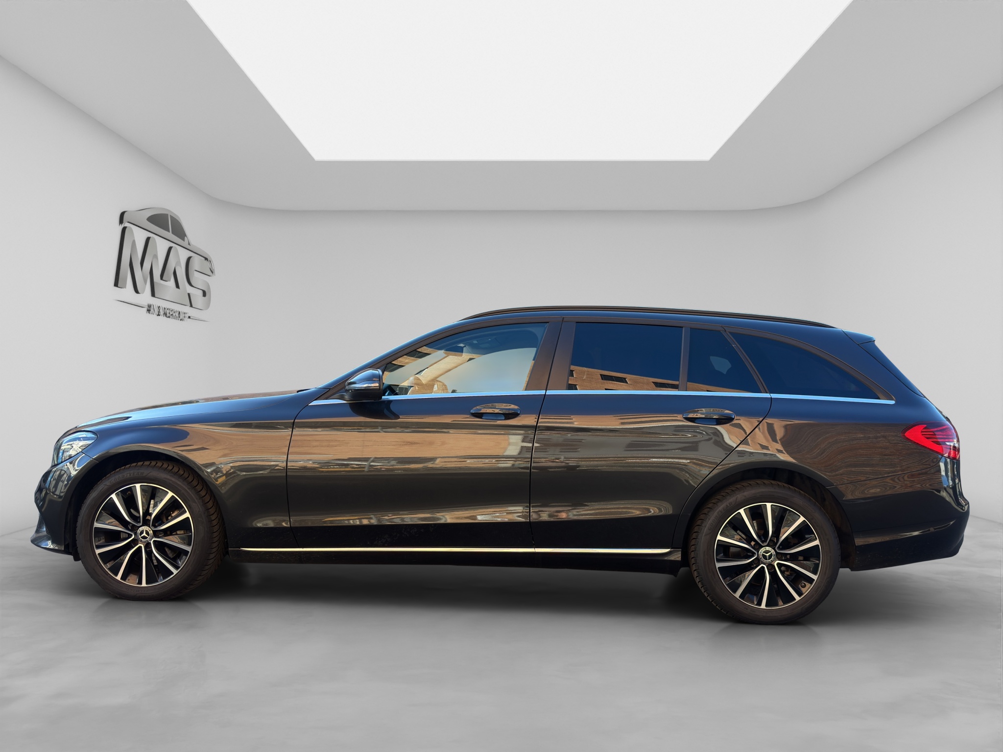 MERCEDES-BENZ C 220 3