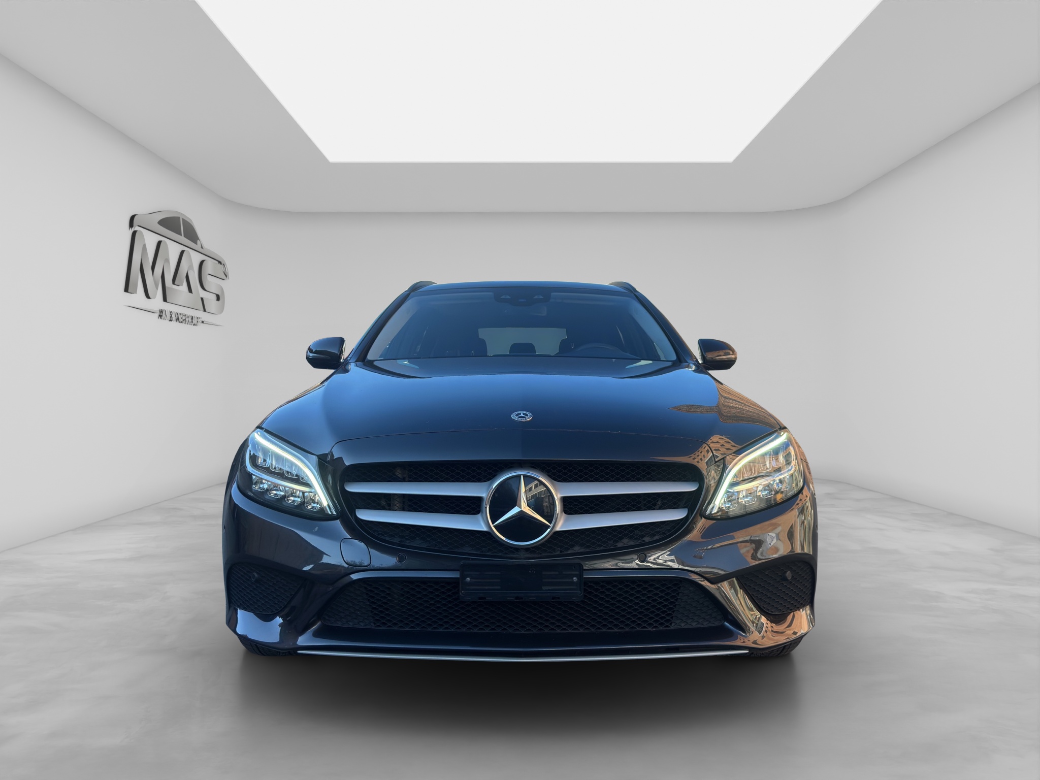 MERCEDES-BENZ C 220 2