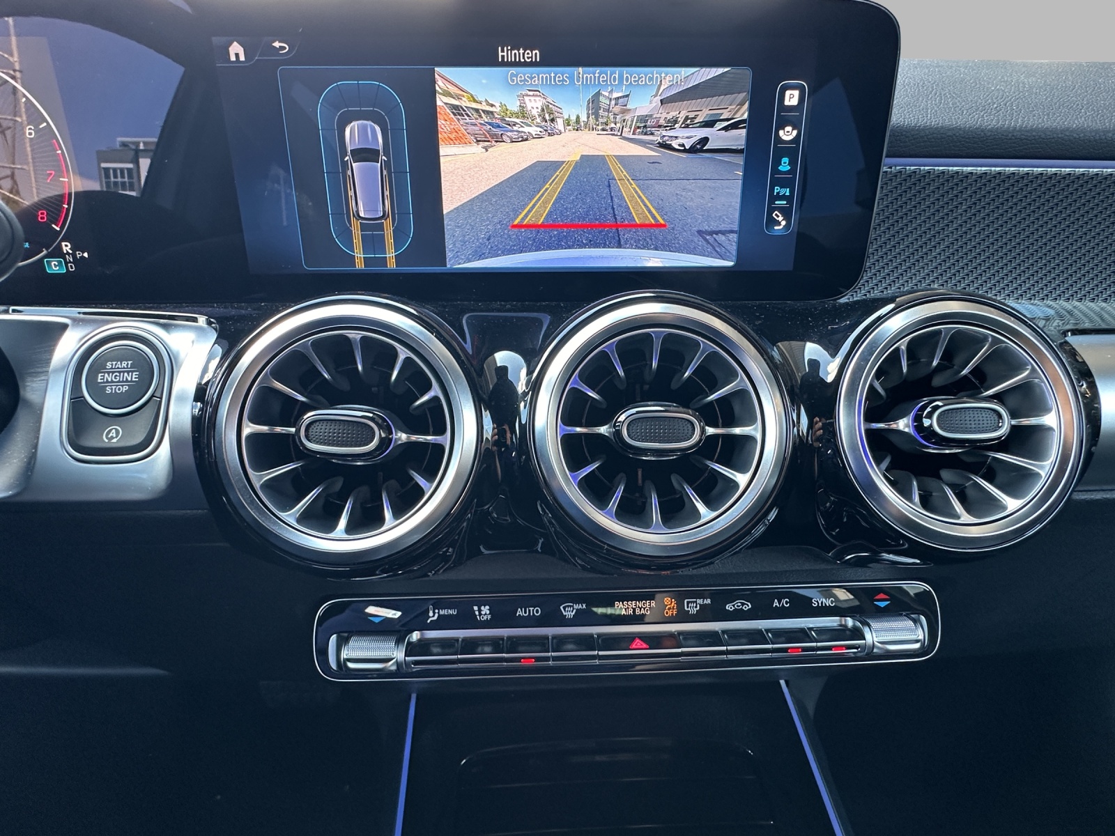 MERCEDES-BENZ GLB 250 4Matic 8G-Tronic - 11