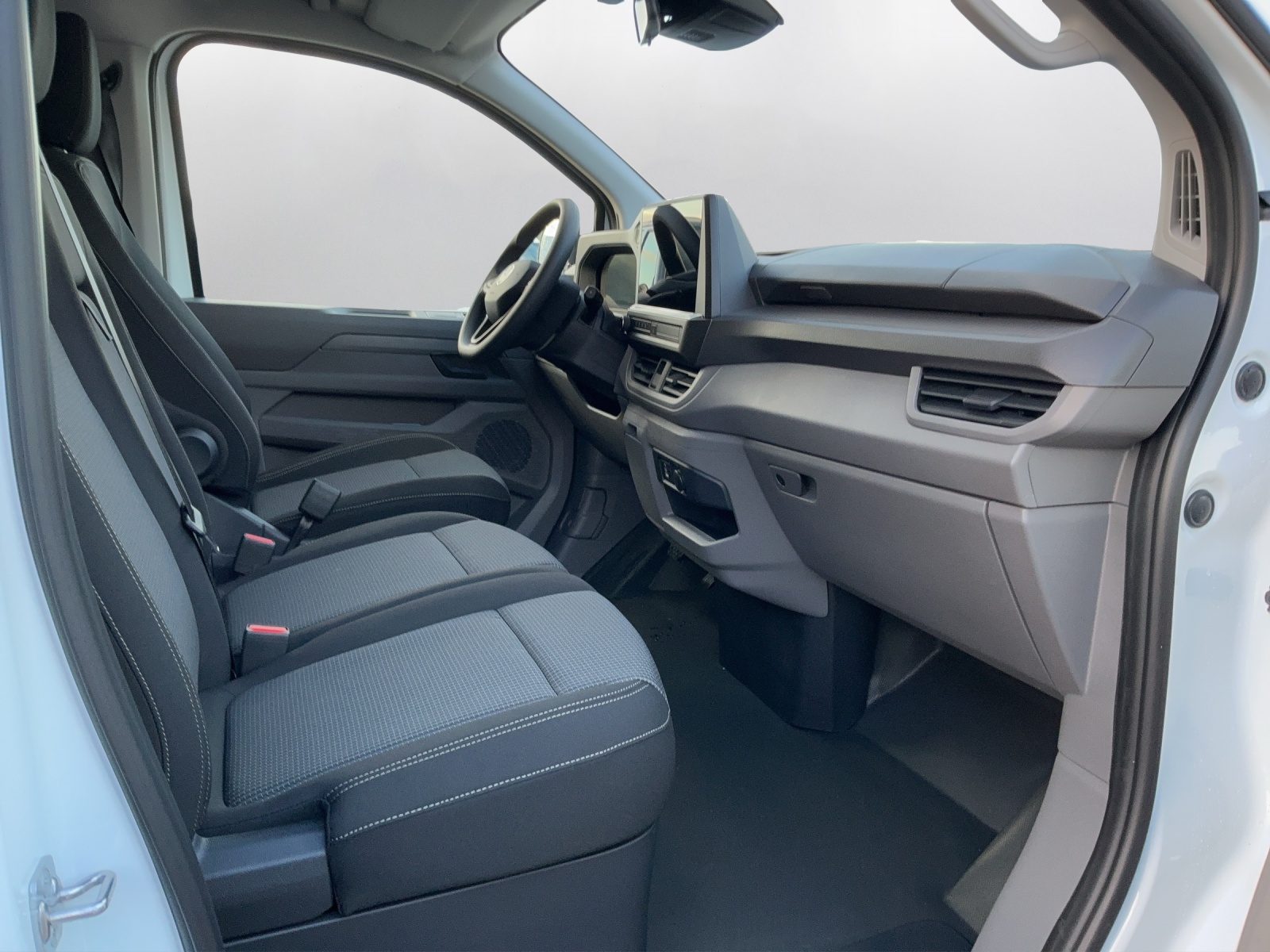 VW Transporter 2.0 TDI Automat - 14