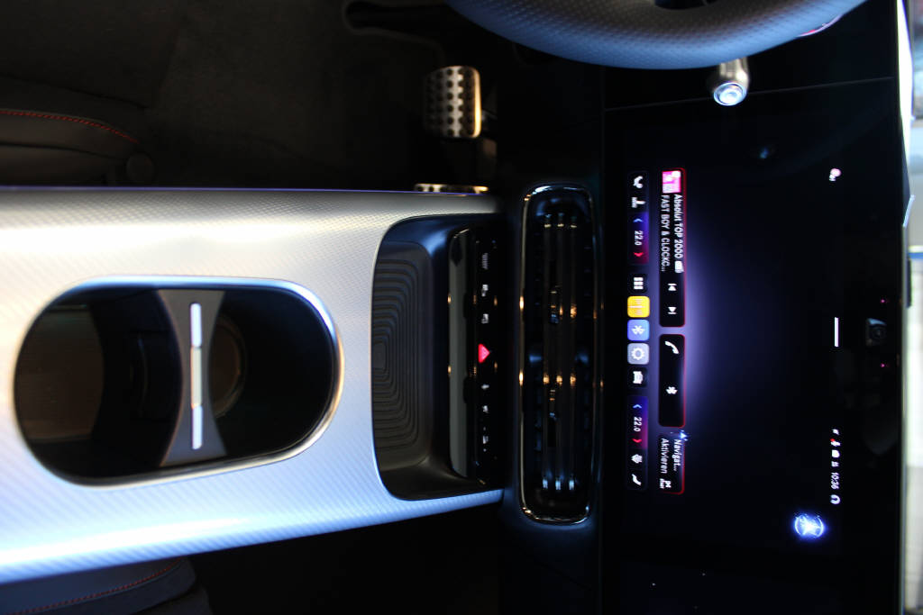 MERCEDES-BENZ CLA 220 4Matic AMG Line - 10