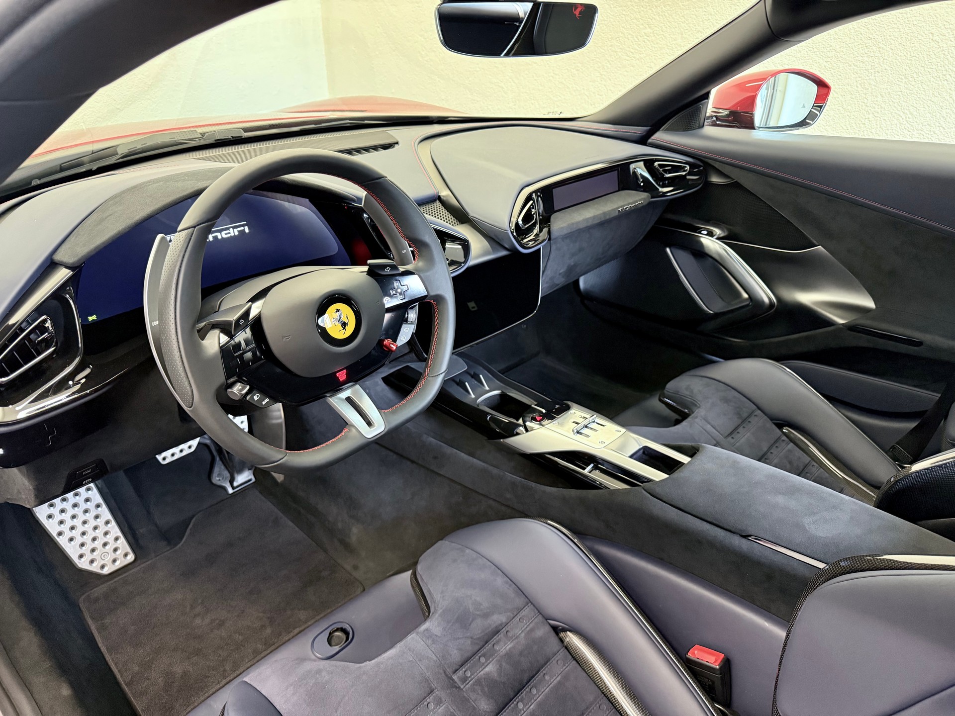 FERRARI 12 Cilindri - 18