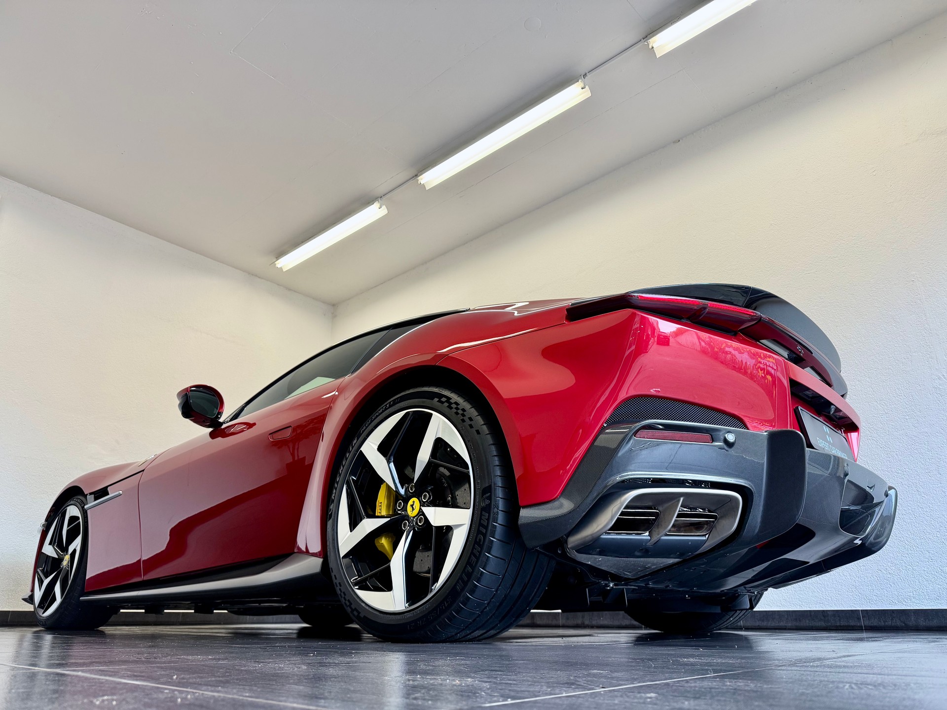 FERRARI 12 Cilindri - 11