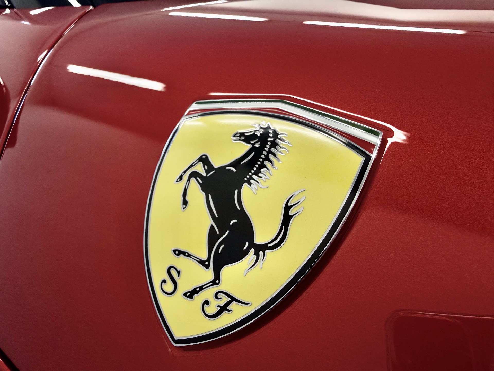 FERRARI 12 Cilindri - 8