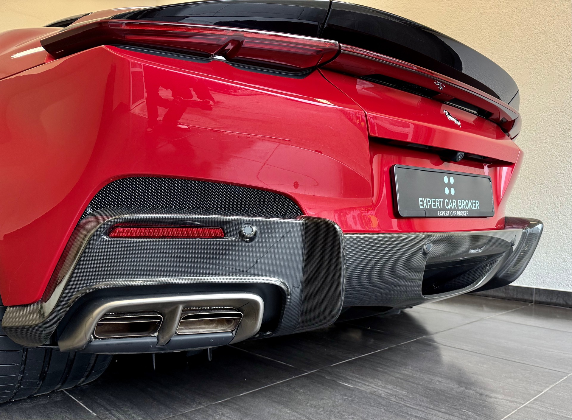 FERRARI 12 Cilindri - 15