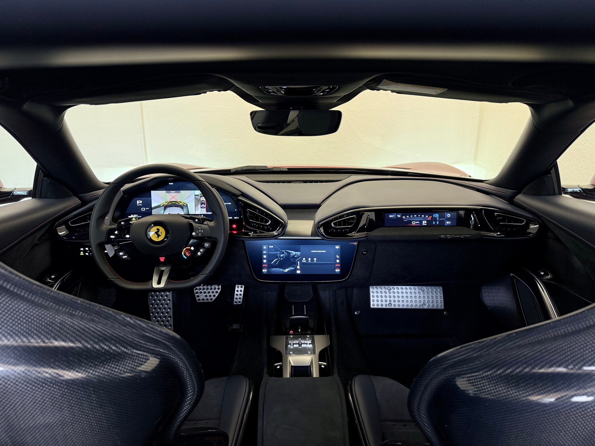 FERRARI 12 Cilindri - 16