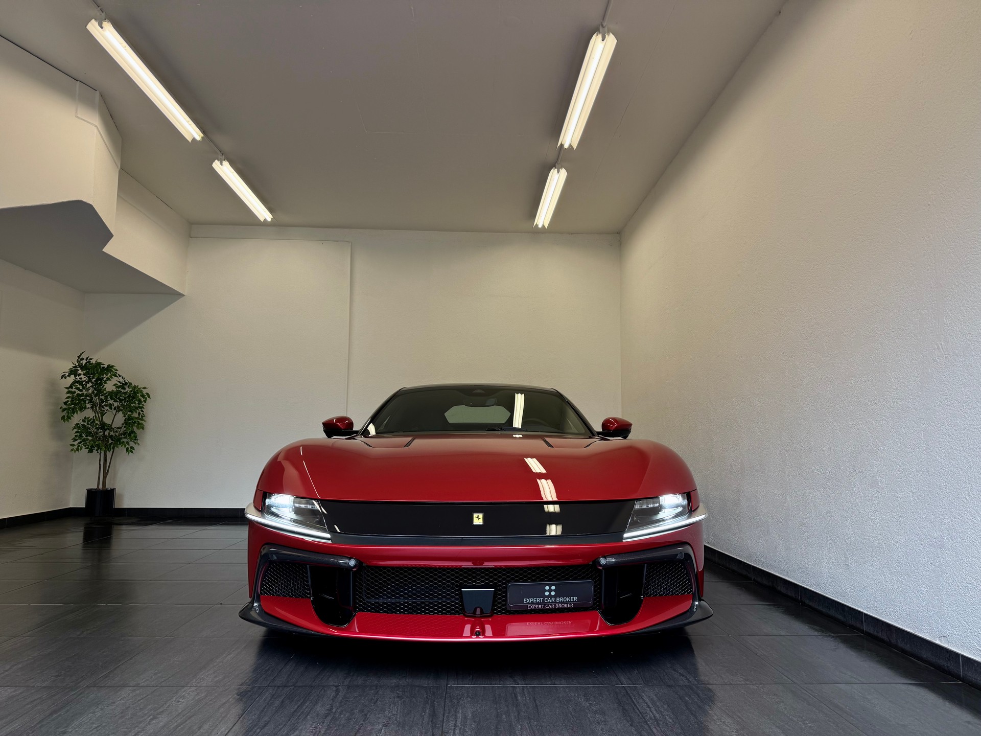 FERRARI 12 Cilindri - 4