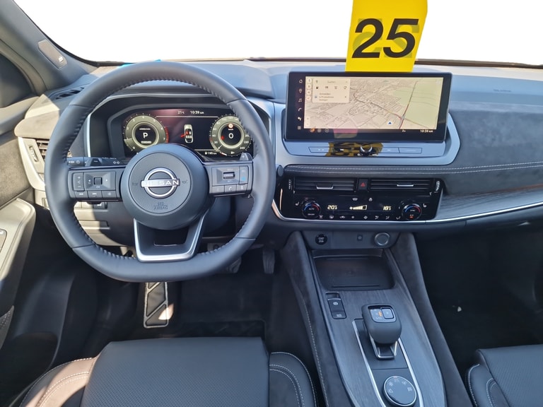 nissan Gallery 16