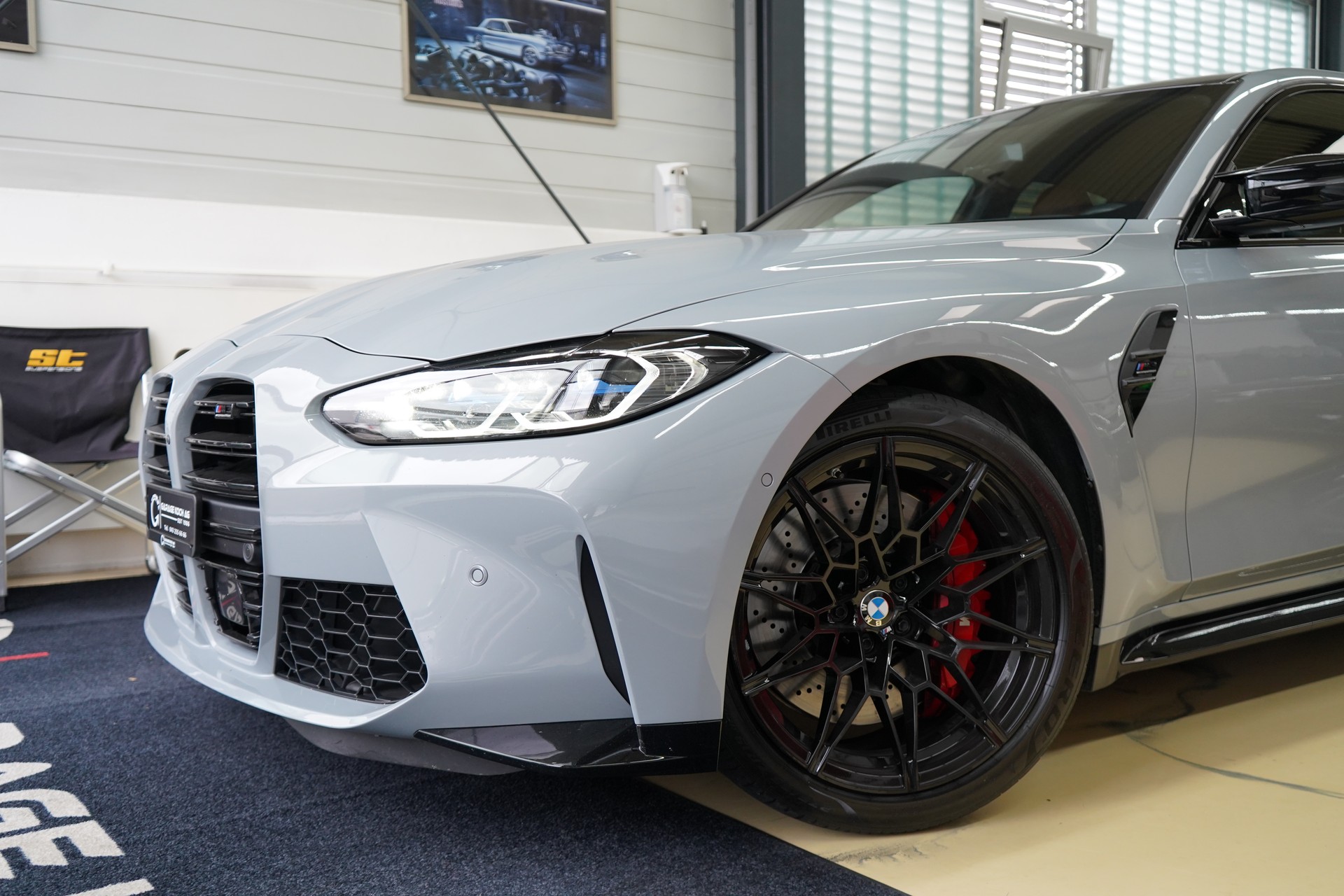 BMW M3 Competition M xDrive - 4