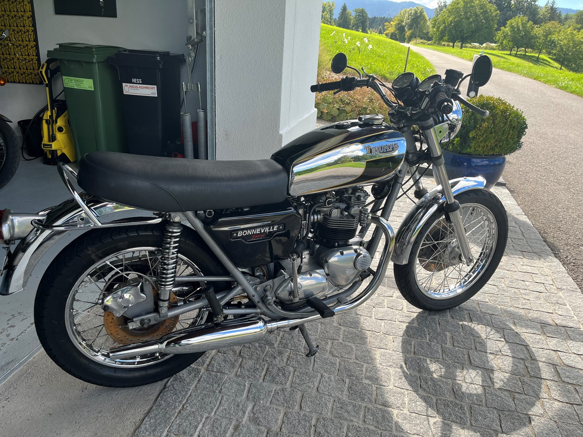 TRIUMPH Bonneville T140 D special - 7