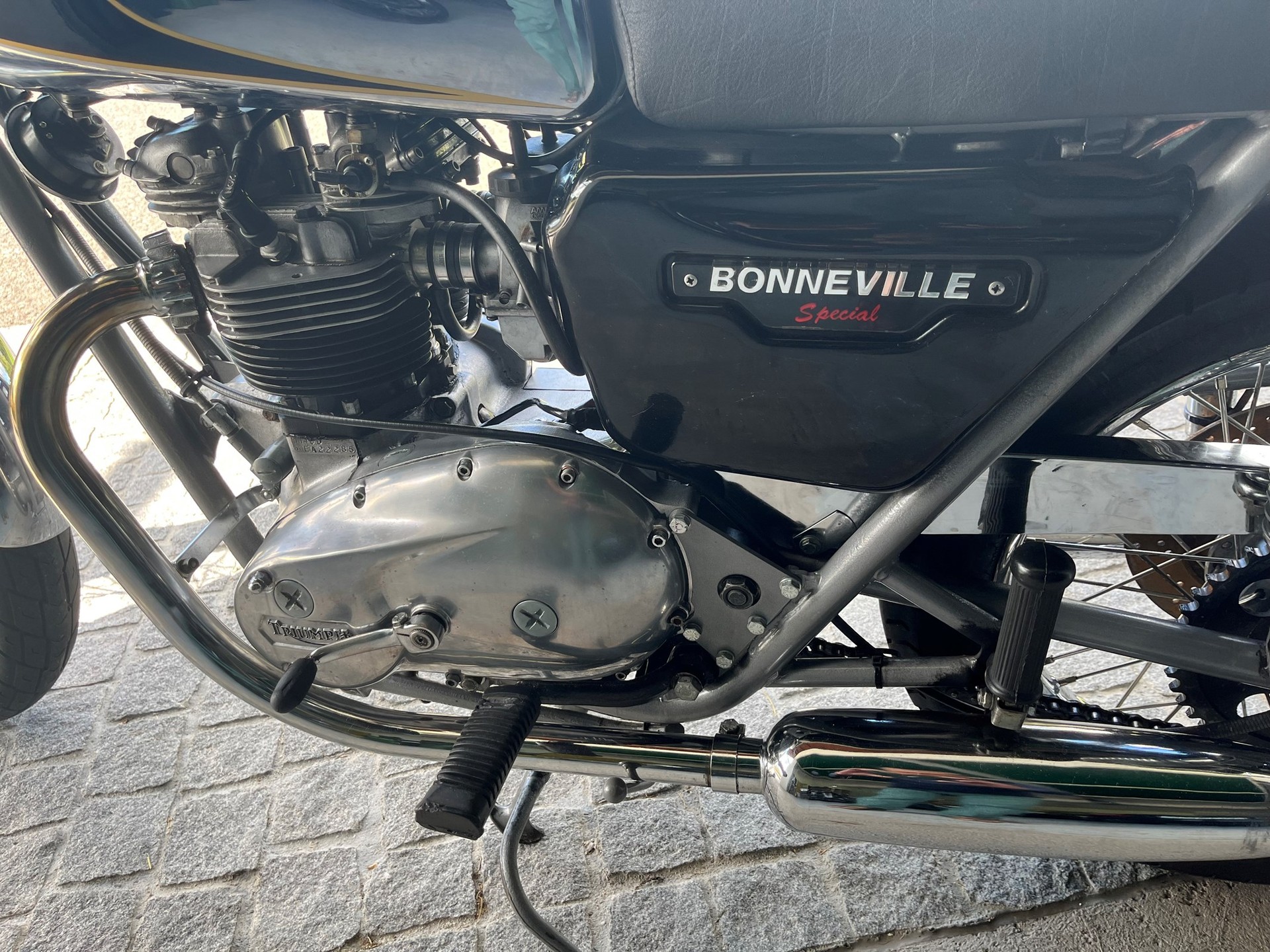 TRIUMPH Bonneville T140 D special - 8