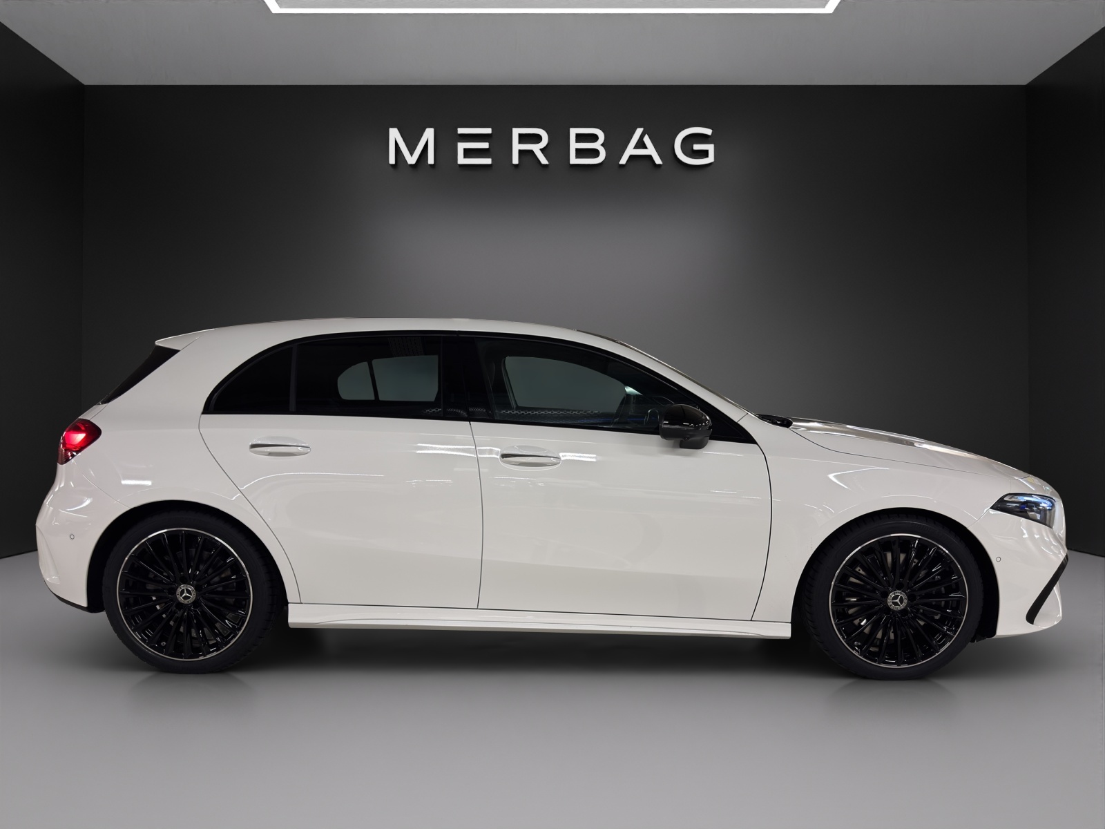 MERCEDES-BENZ A 220 4Matic 8G-DCT - 8