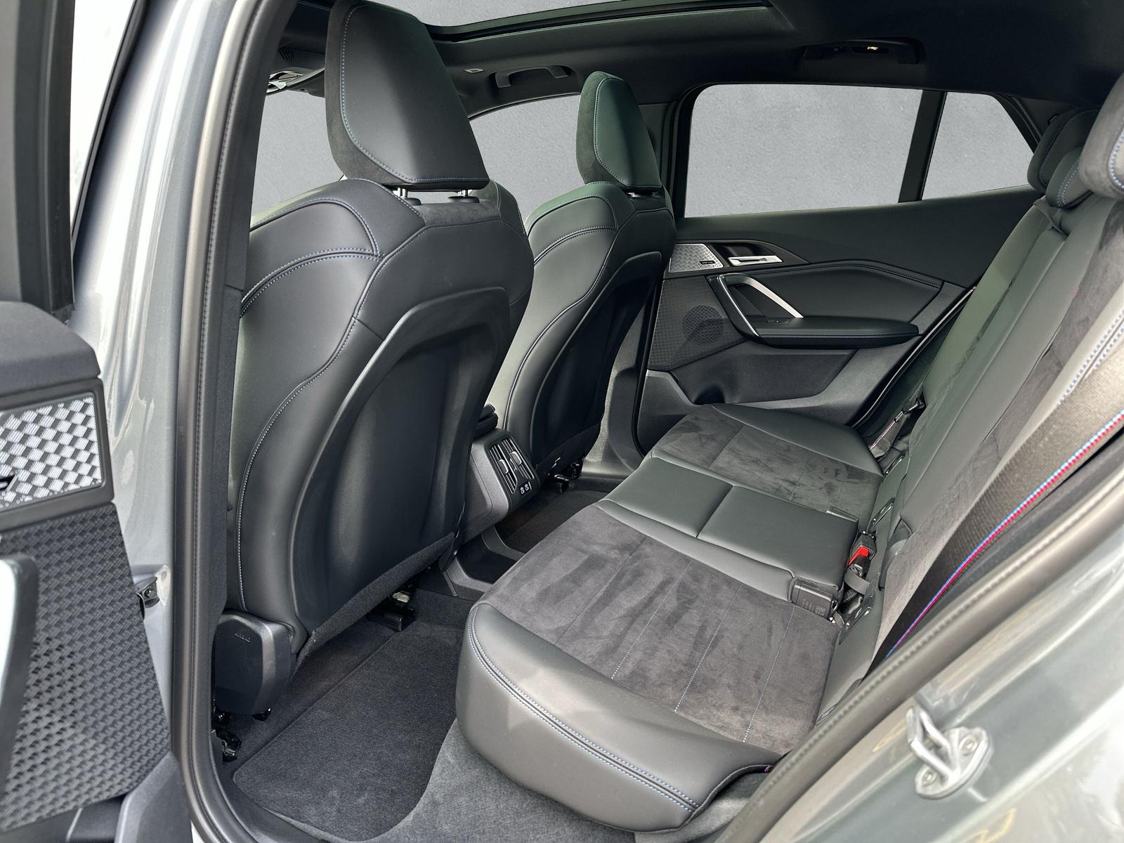 BMW iX2 30 M Sport Pro xDrive U10 (CH) AHK ** Leasing à 0.9% ** Roues hiver incluse ** - 13