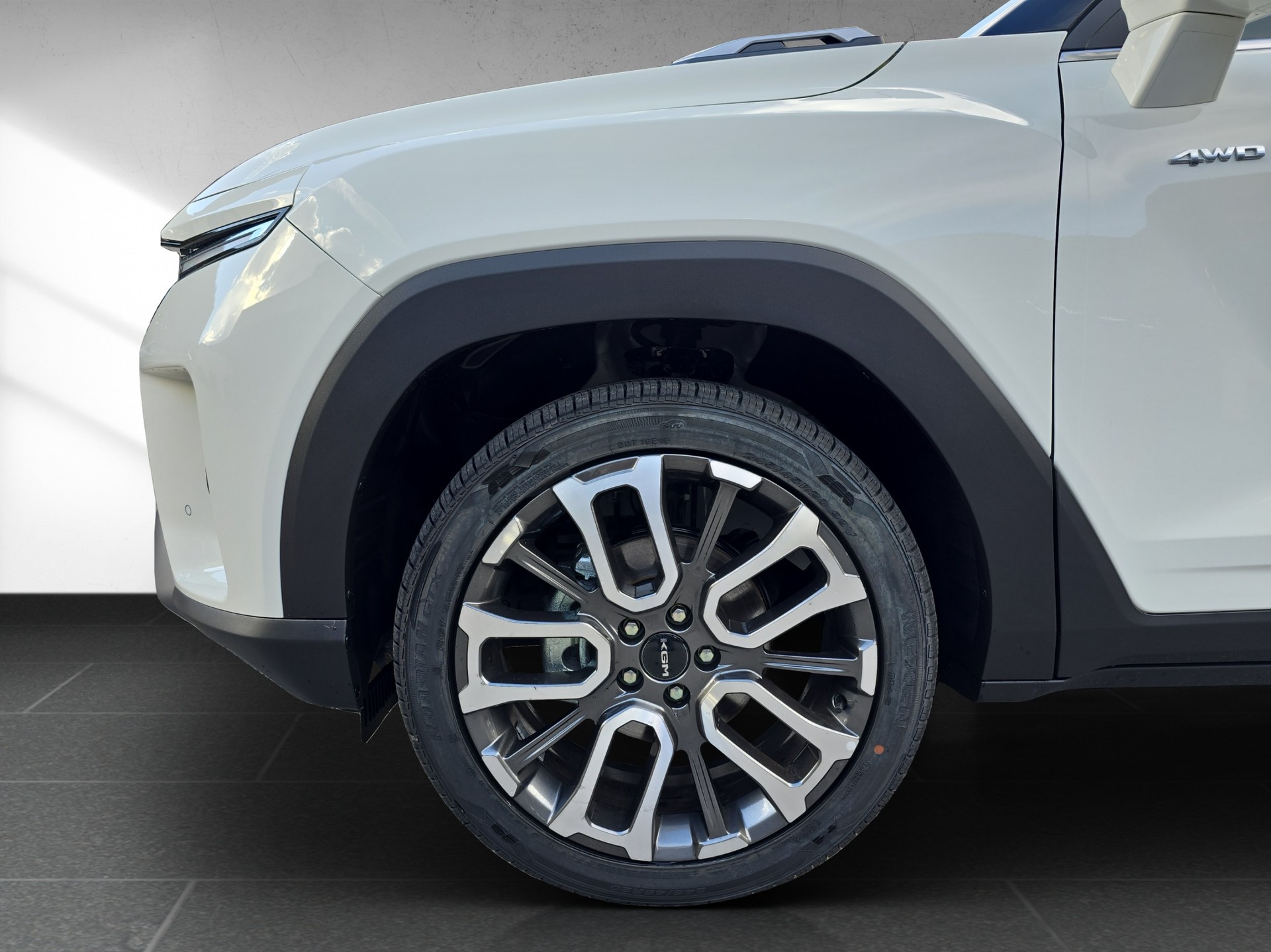 KGM-SsangYong Torres 1.5 TGDI Sapphire 4WD AT - 19