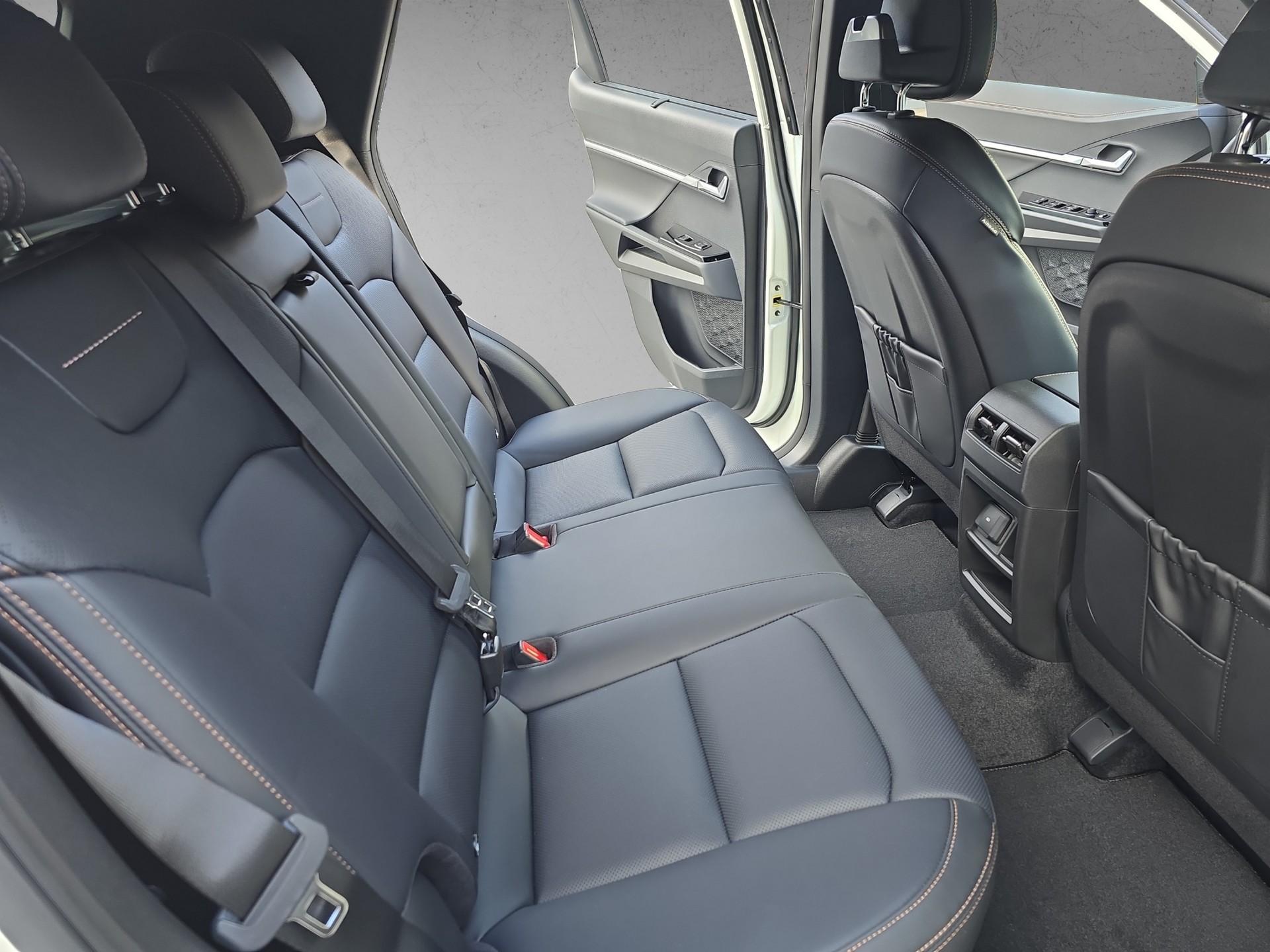 KGM-SsangYong Torres 1.5 TGDI Sapphire 4WD AT - 17