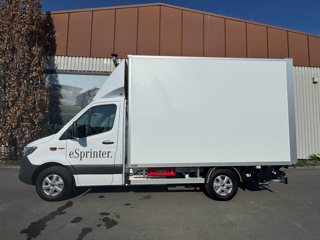 MERCEDES-BENZ eSprinter 420 Pro Koffer mit Hebebühne 3665 S 81 kWh - 2