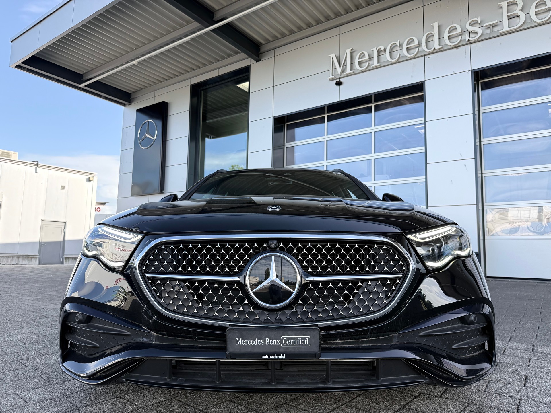 MERCEDES-BENZ E 220 d AMG Line T 4Matic 9G-Tronic - 3