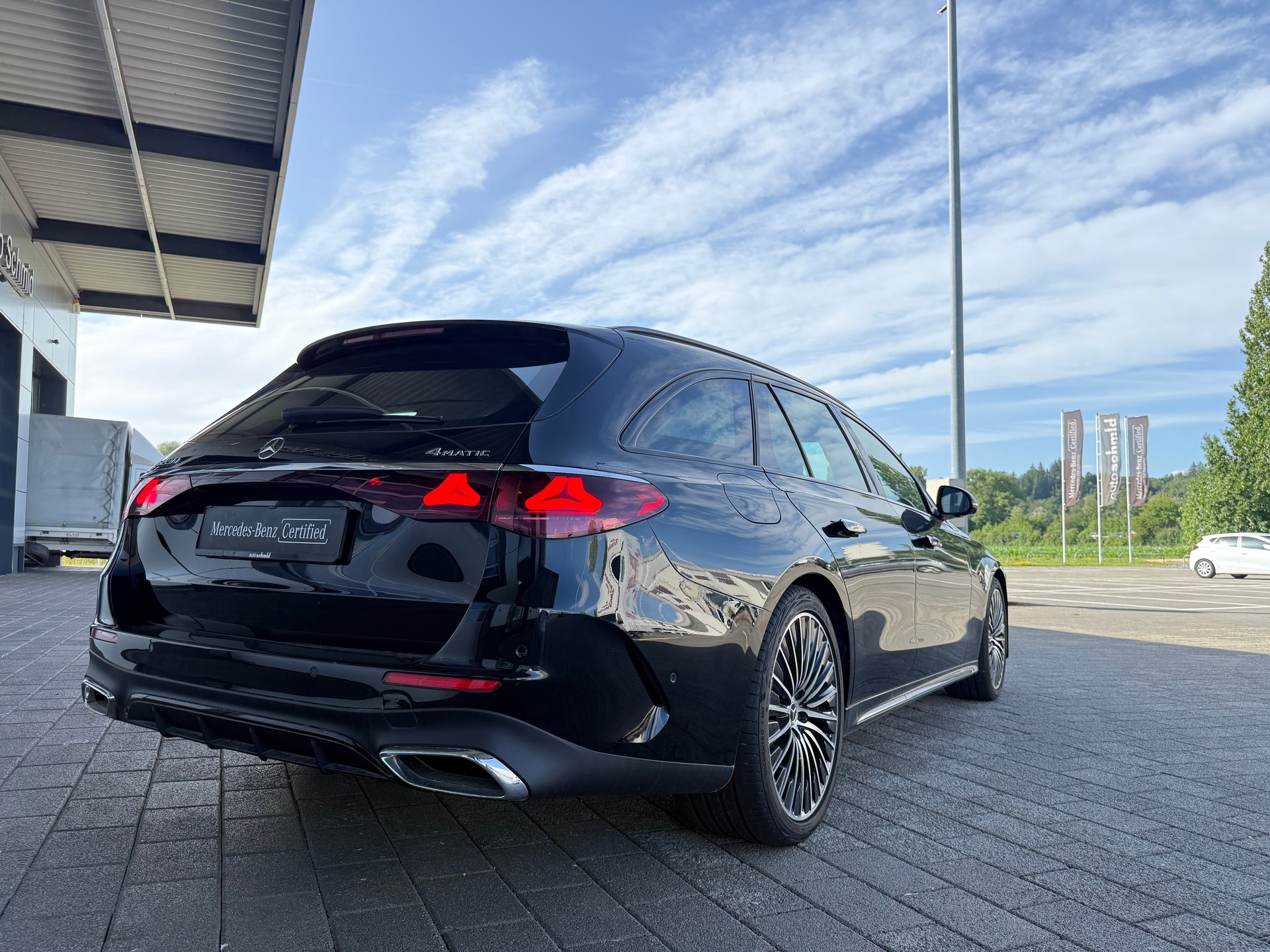 MERCEDES-BENZ E 220 d AMG Line T 4Matic 9G-Tronic - 2