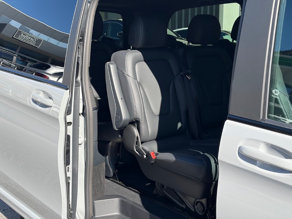MERCEDES-BENZ V 300 d Exclusive L SWISS EDITION 4MATIC - 17