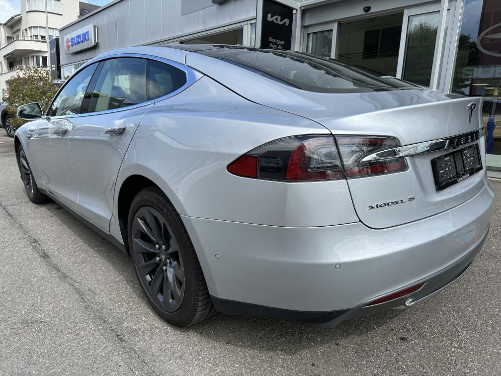 TESLA Model S 85 D "Supercharger" - 4