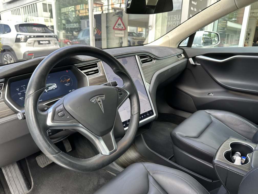 TESLA Model S 85 D "Supercharger" - 8